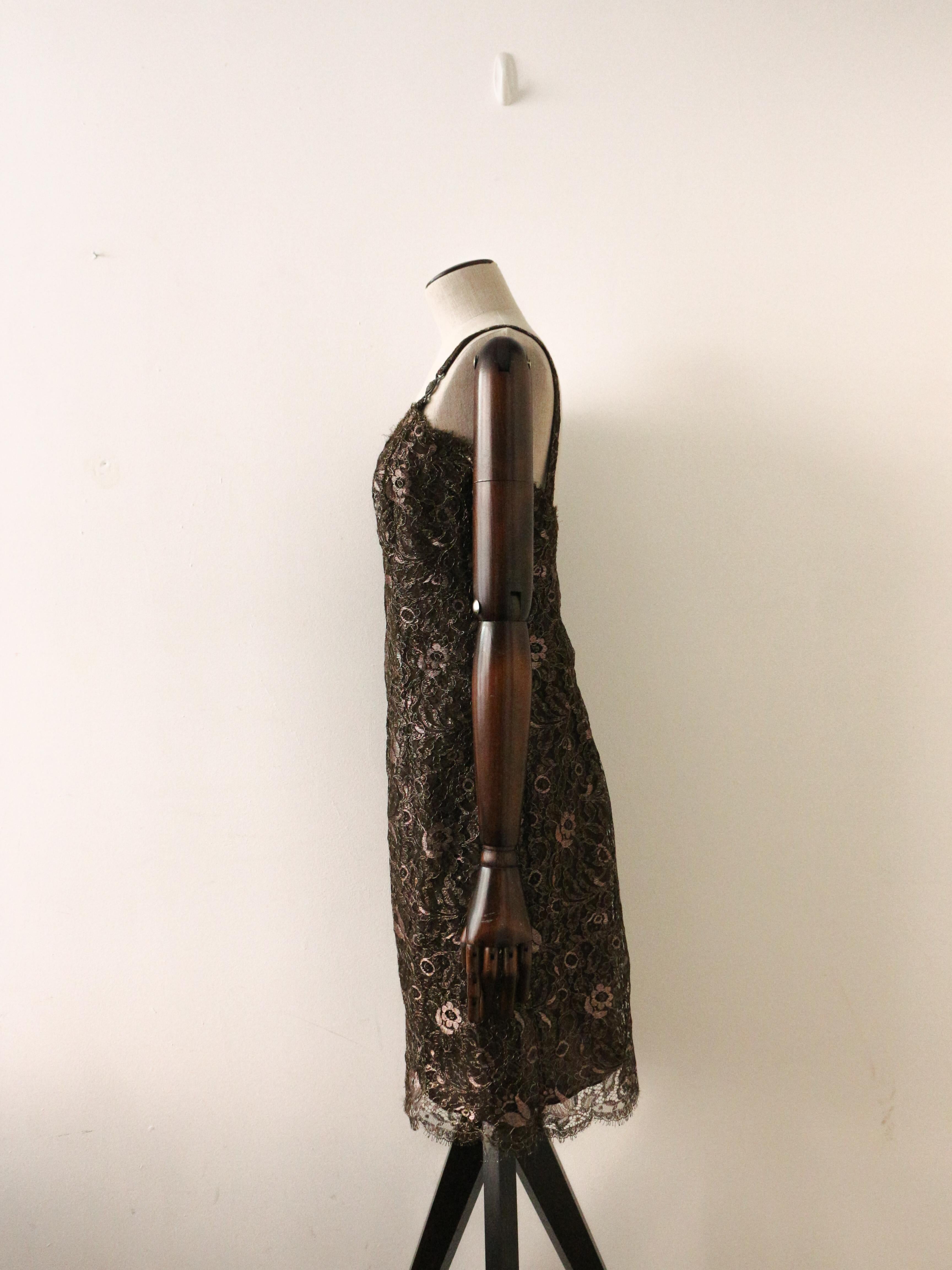 Gianni Versace Herbst/Winter 1996 Bronze-Spitzen-Minikleid im Zustand „Gut“ im Angebot in Manchester, GB