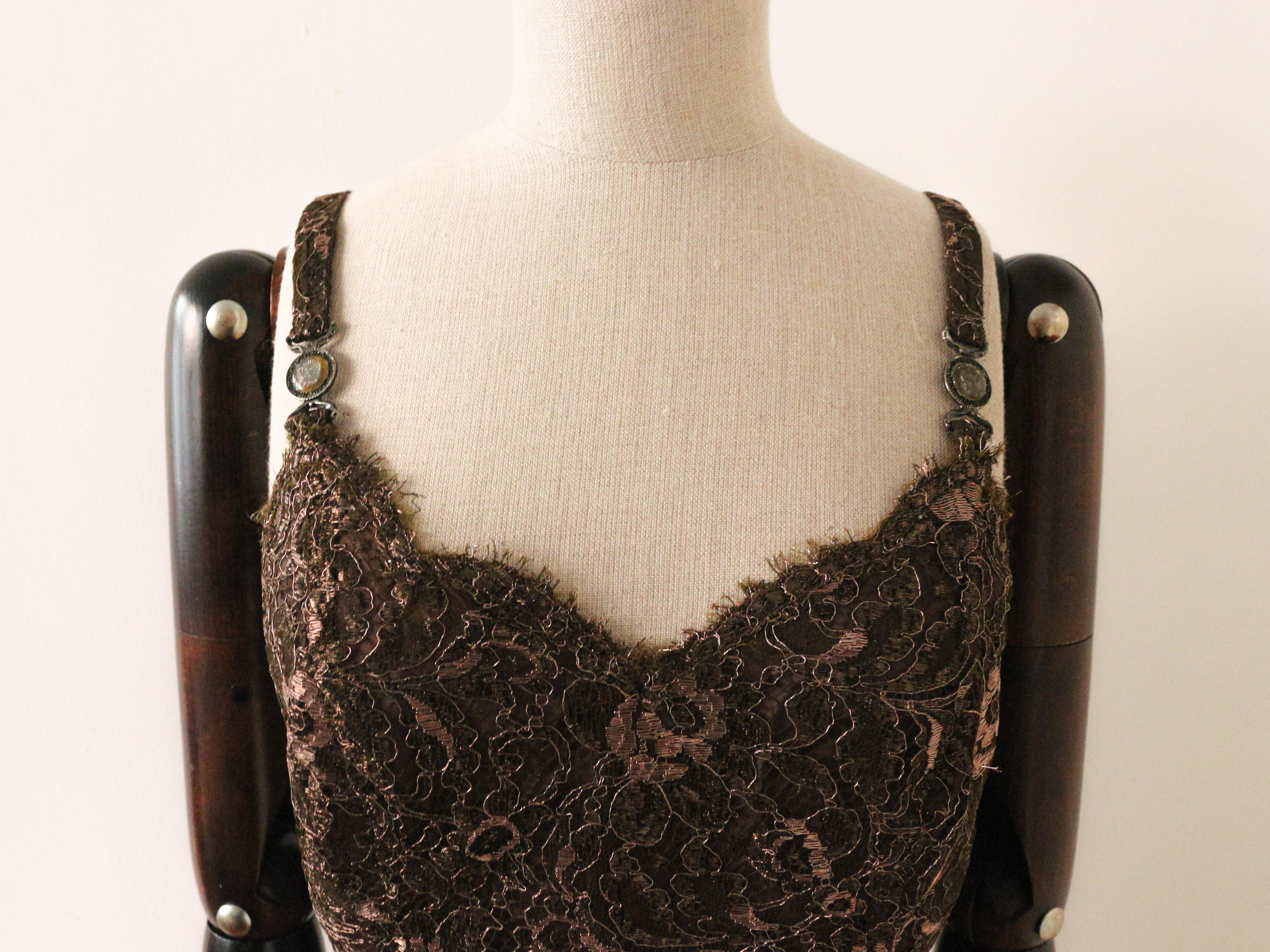 Gianni Versace Herbst/Winter 1996 Bronze-Spitzen-Minikleid im Angebot 3