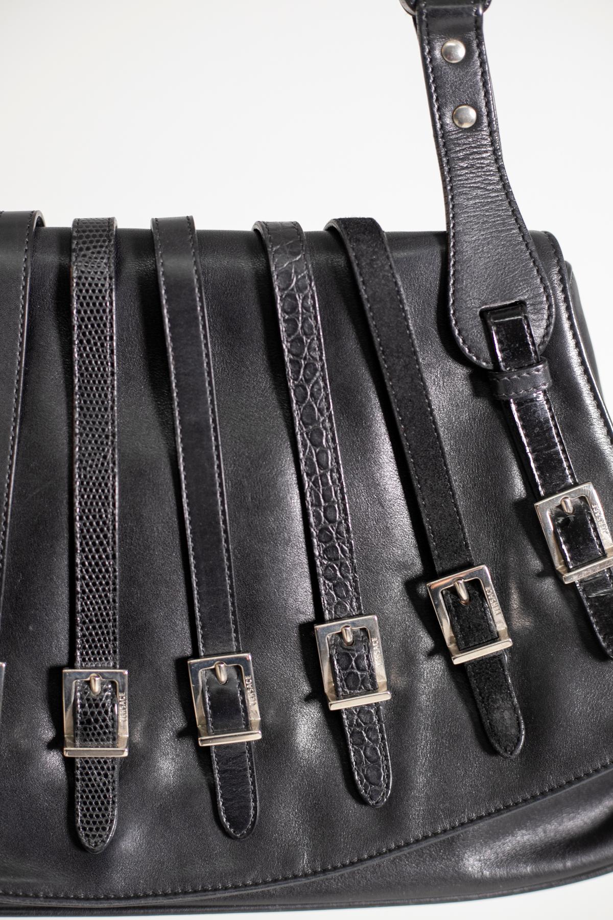Gianni Versace Black Embossed Leather Bag, Bondage Line In Good Condition For Sale In Milano, IT