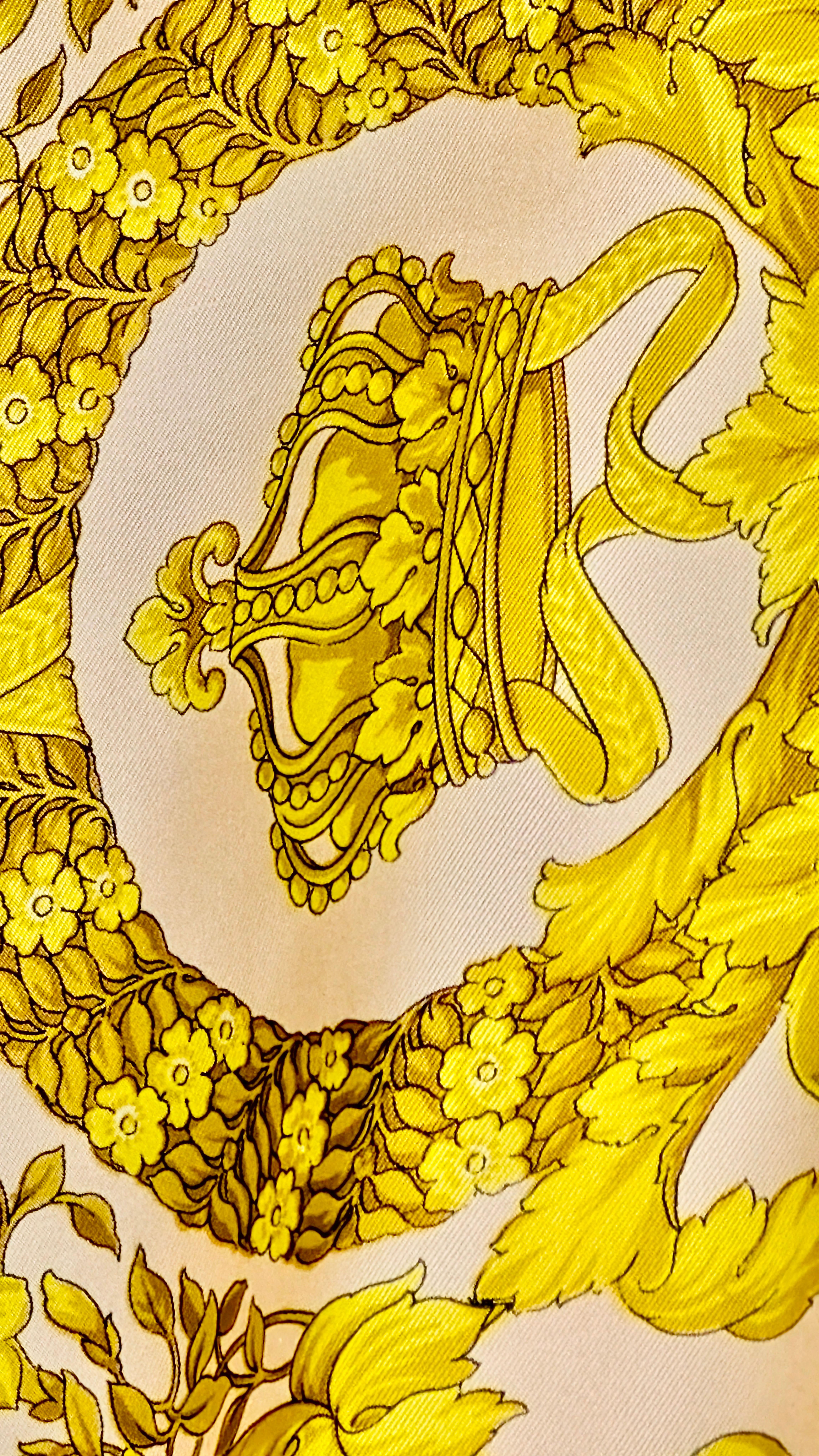 GIANNI VERSACE Barocco Seidenhemd  F/W 1991 im Angebot 5
