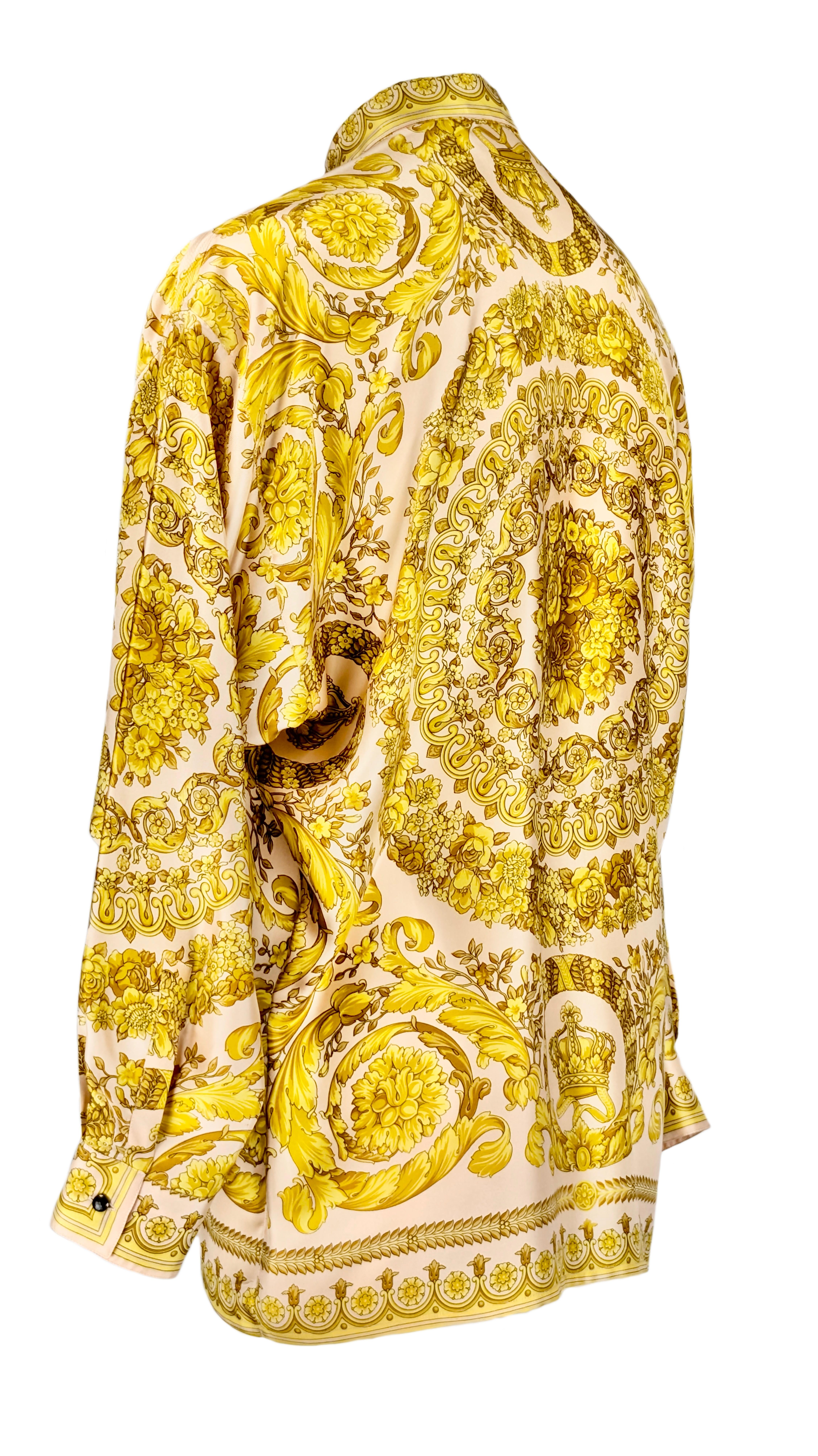 GIANNI VERSACE Barocco Seidenhemd  F/W 1991 für Damen oder Herren im Angebot