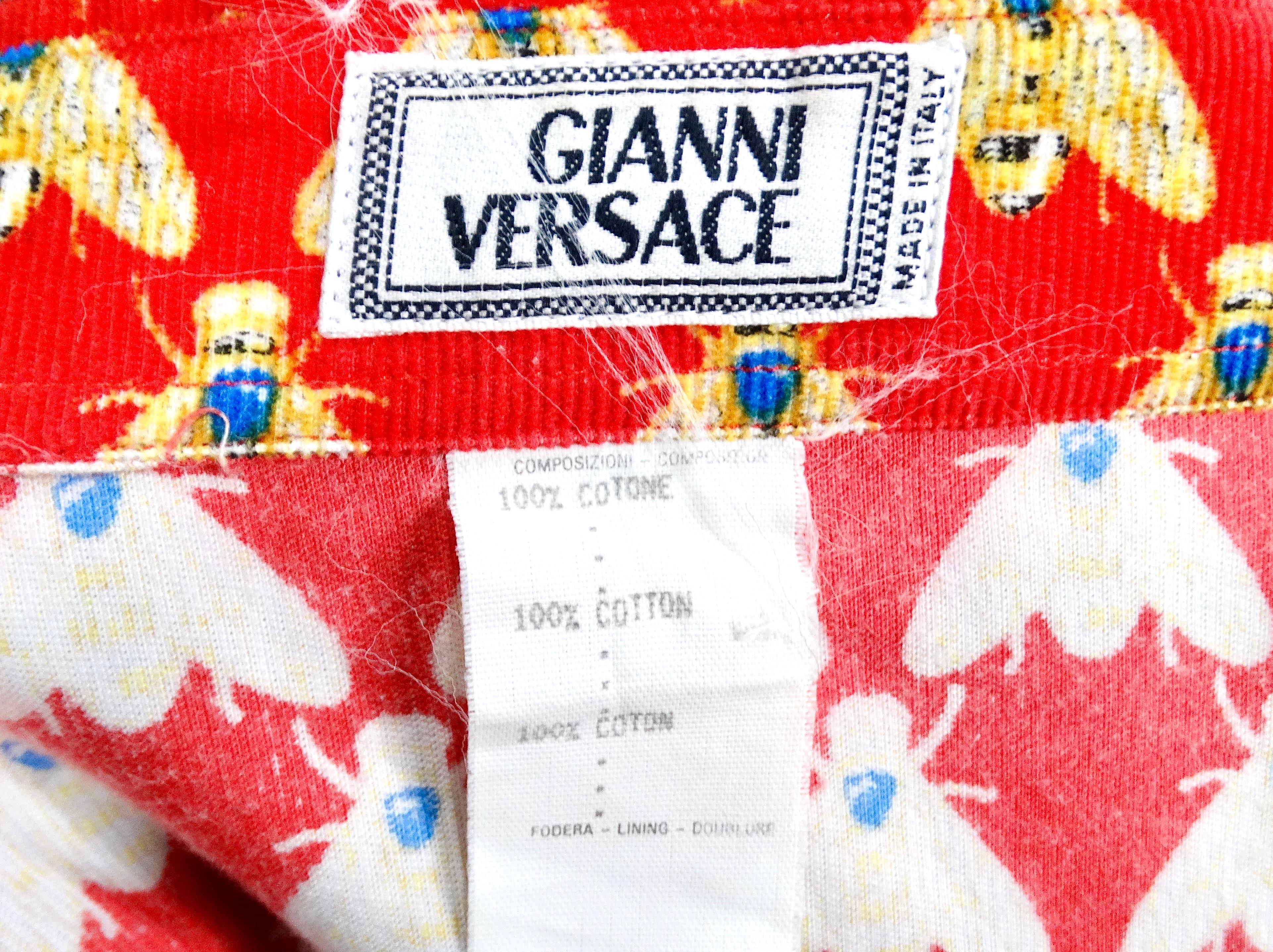Gianni Versace Camisa de pana de manga larga con botones y estampado de abejas circa años 90 en venta 3