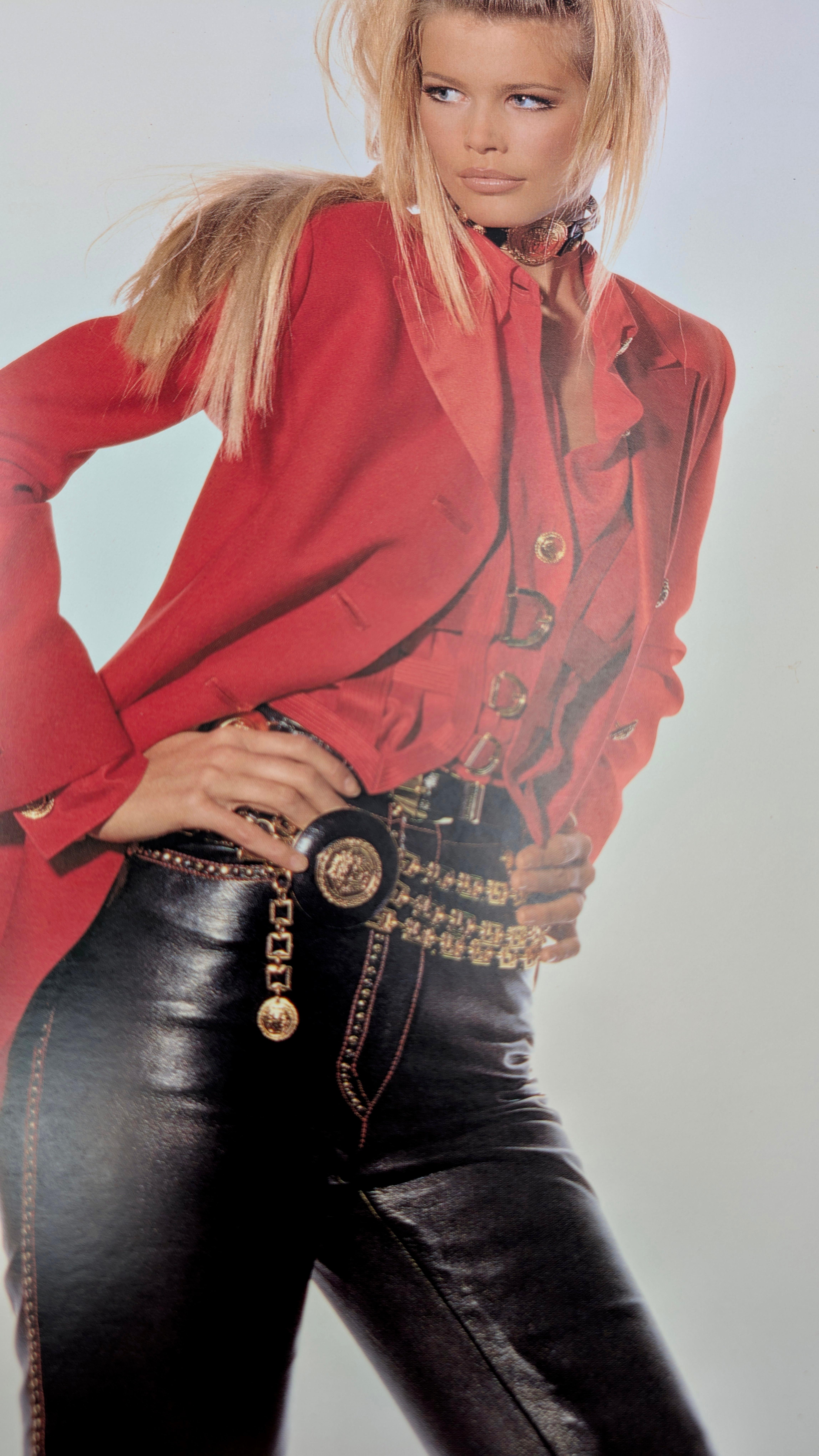 Beige Gianni Versace Ceinture avec triple chaîne grecque en or et médaillon Medusa en vente