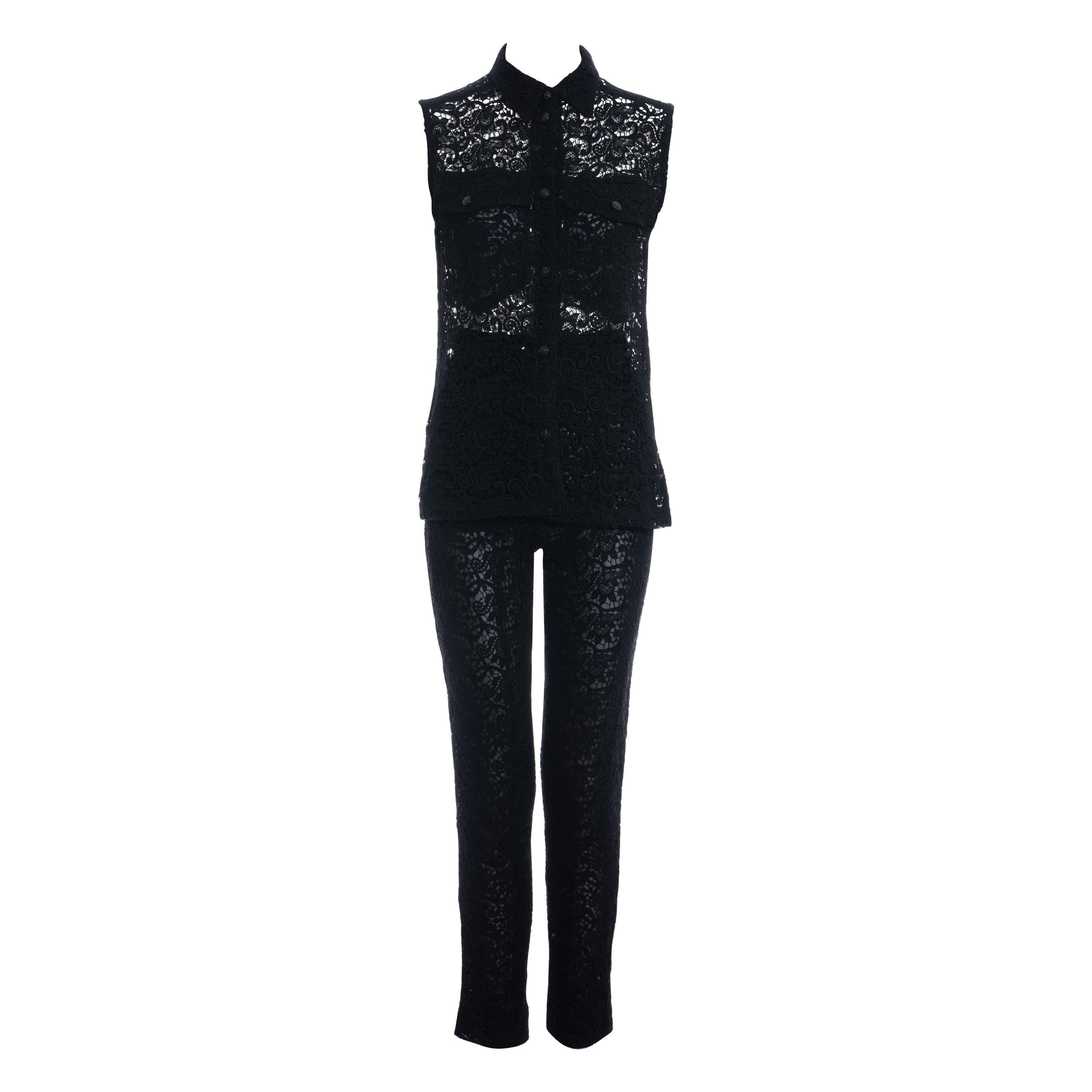 Costume pantalon en dentelle de coton noir de Gianni Versace, P/E 1994 en vente