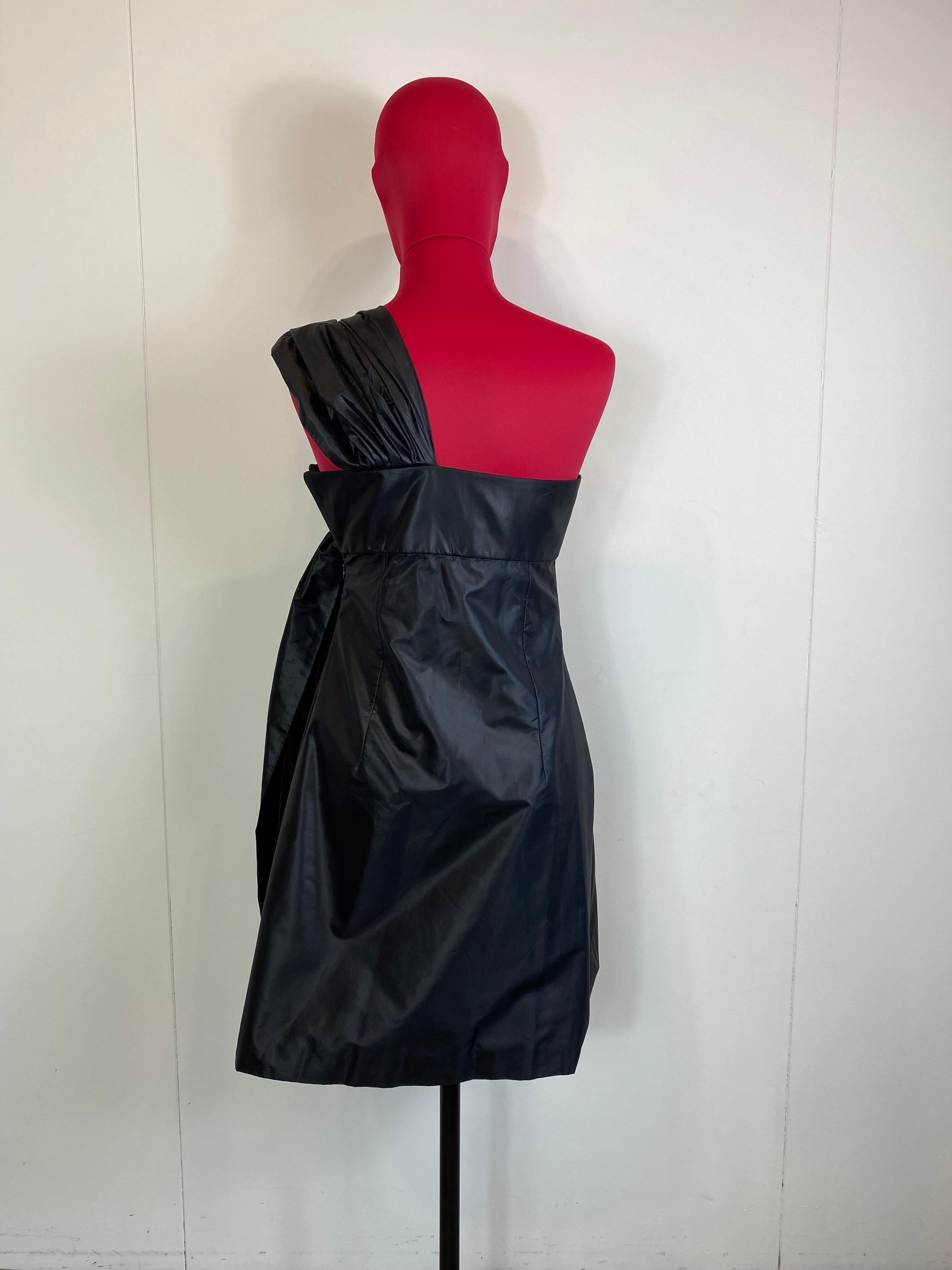 Gianni Versace Schwarzes Kleid für Damen oder Herren im Angebot