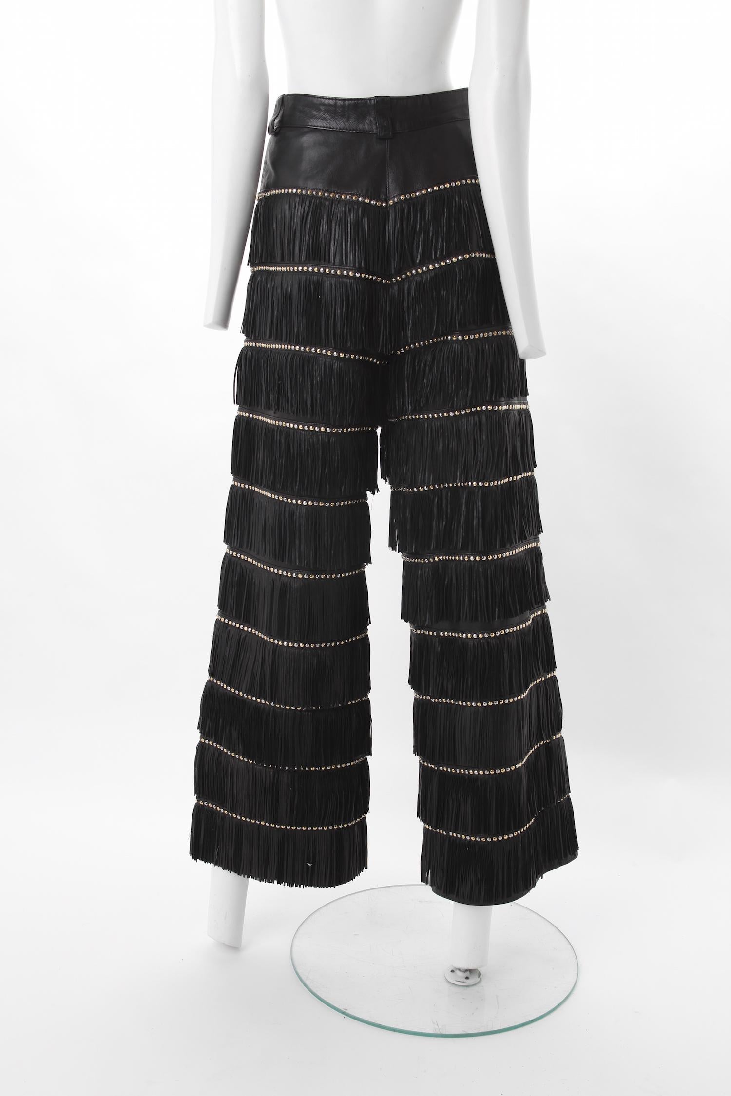 Pantalon en cuir noir à franges Gianni Versace,  Automne/Hiver 1992. Bon état - En vente à New York, NY