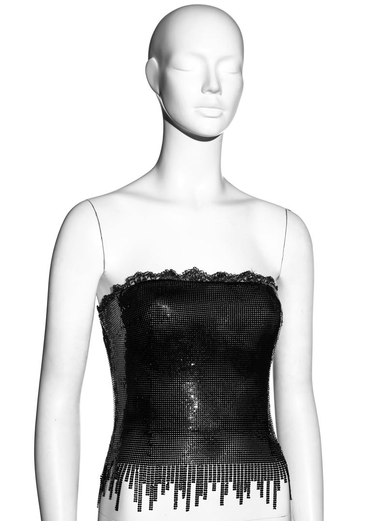 Gianni Versace black lace and oroton metal chainmail strapless corset, fw 1999 In Excellent Condition In London, GB