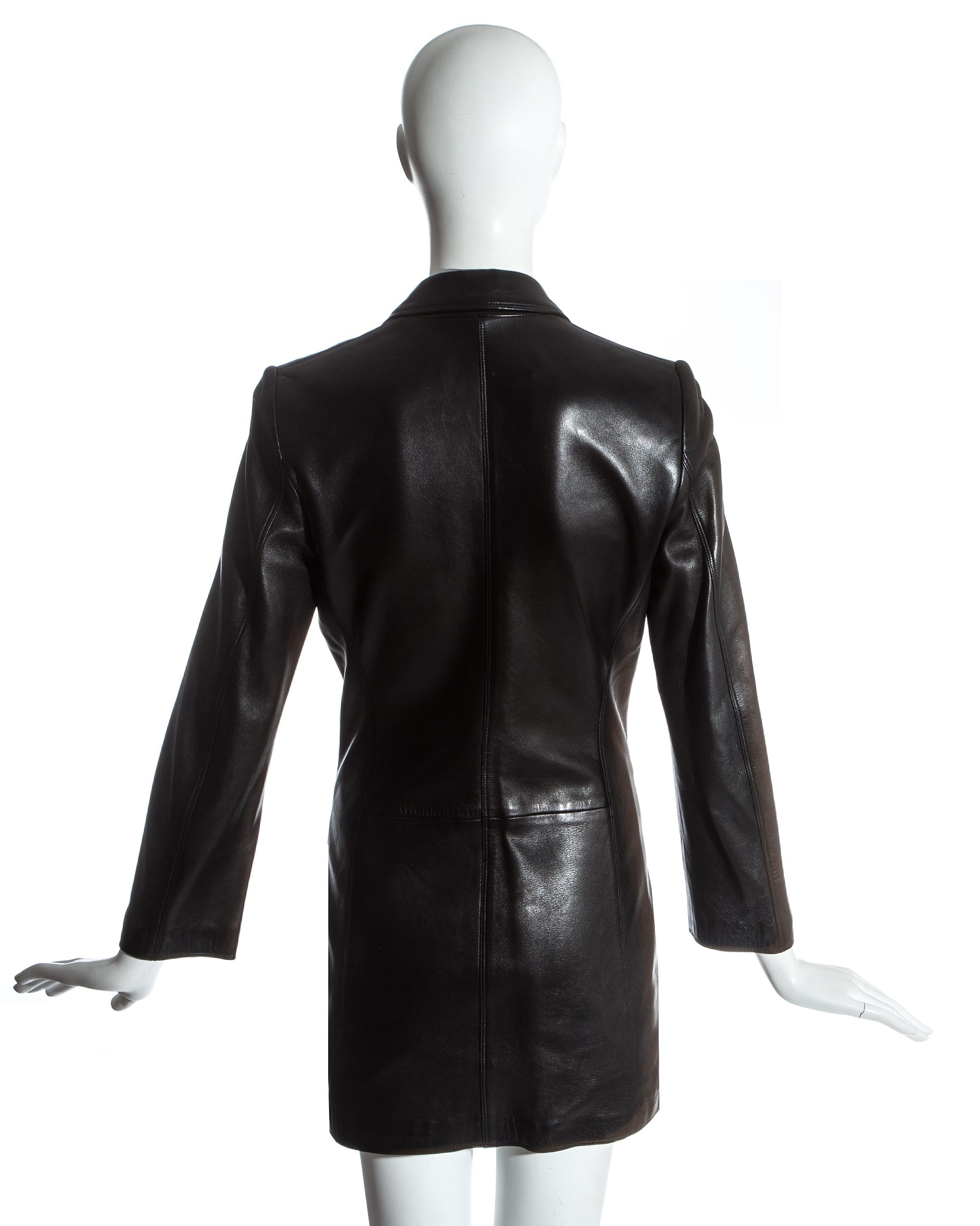 Women's Gianni Versace black lambskin leather blazer jacket and skirt suit, fw 1997 For Sale