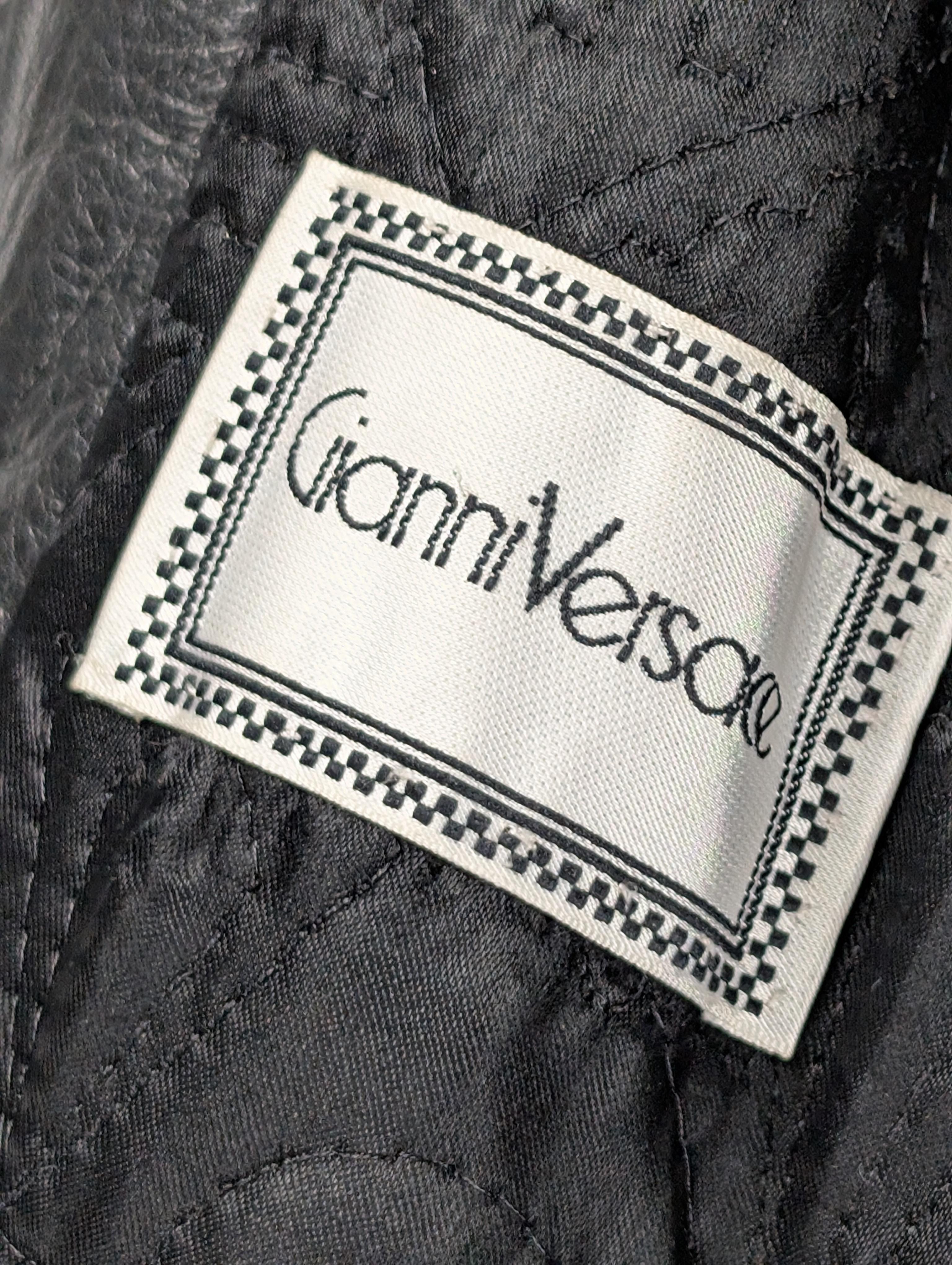 GIANNI VERSACE black leather coat with ostrich feathers For Sale 7