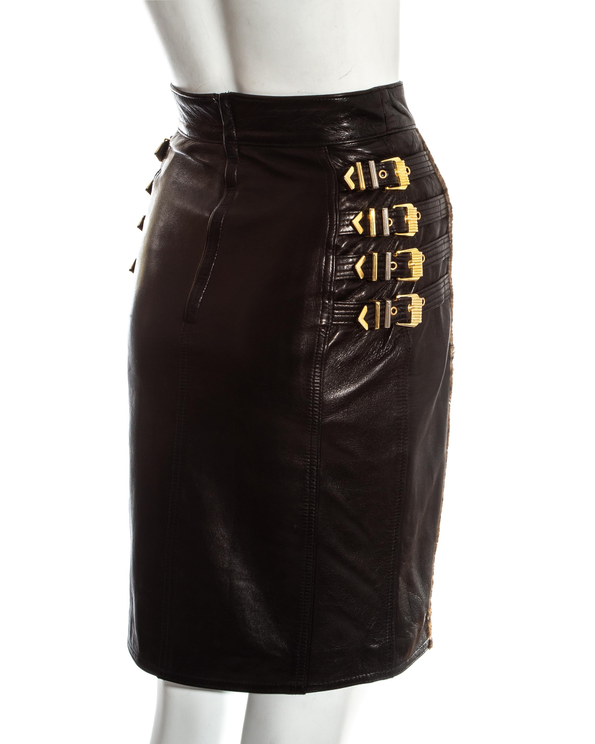 Gianni Versace black leather gold buckled skirt with animal print, fw 1994 In Good Condition For Sale In London, GB