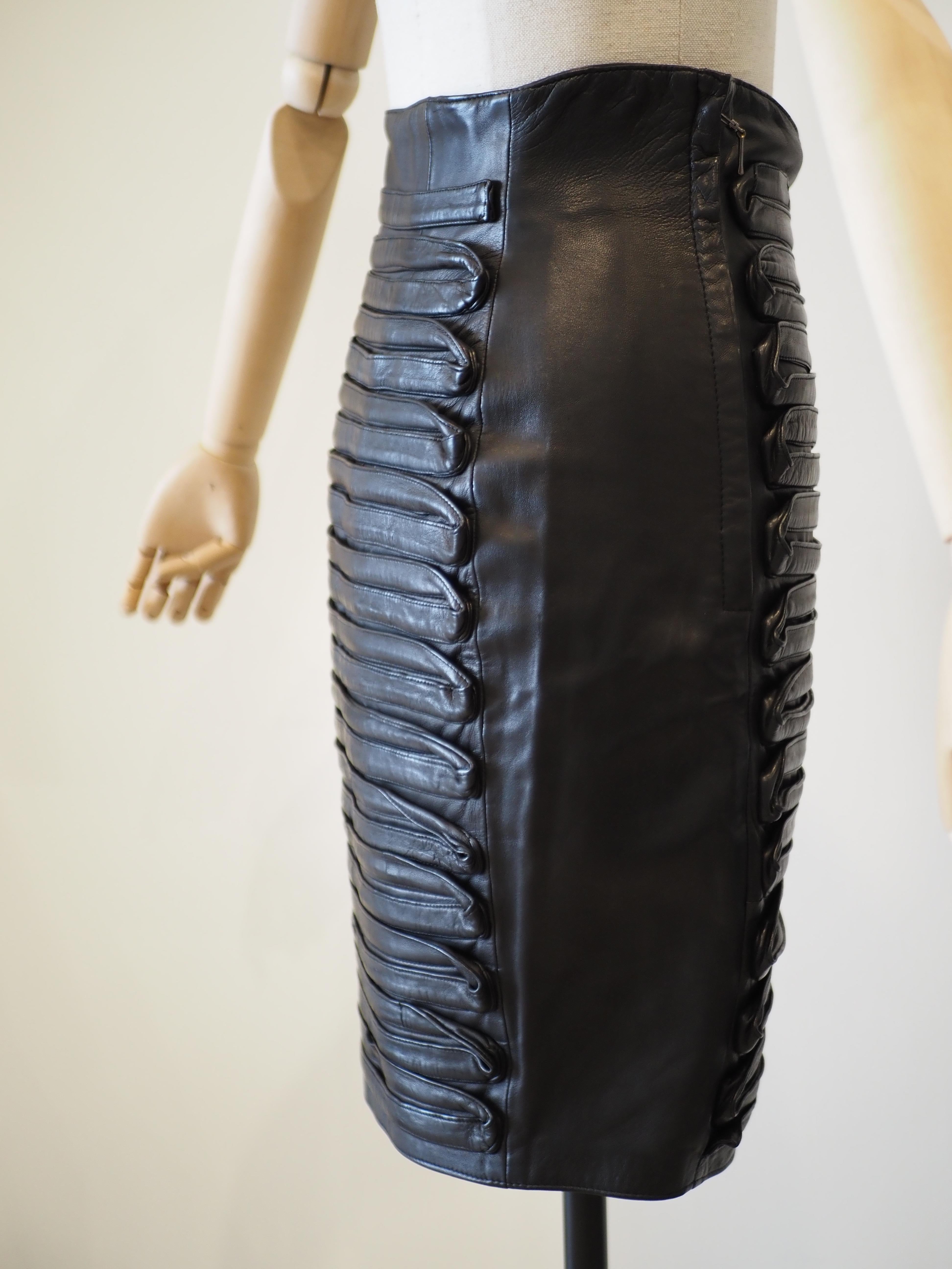 Gianni Versace black leather skirt For Sale 9