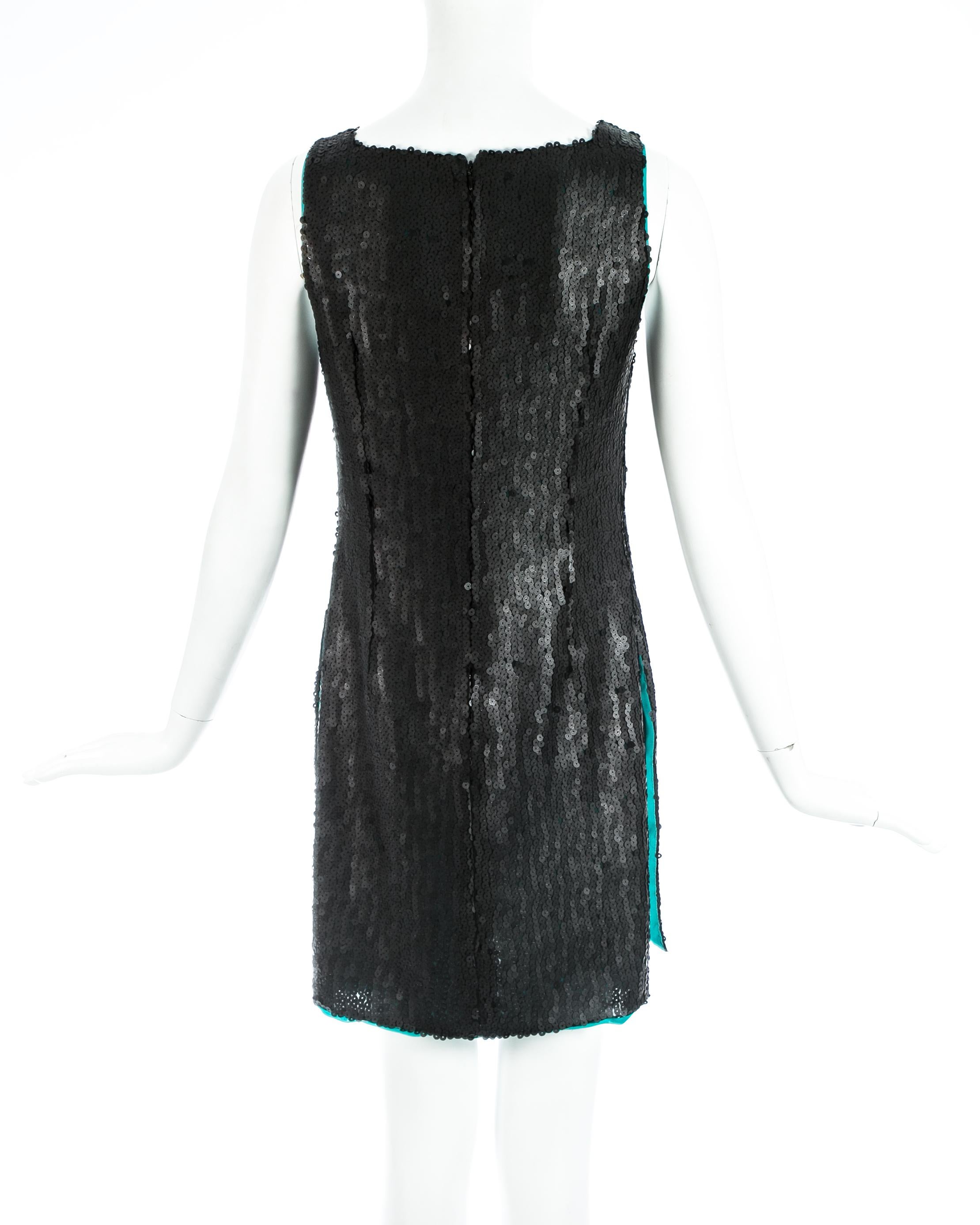 Gianni Versace black sequin mini dress / tunic with high side slits, A/W 1999 In Good Condition For Sale In London, GB