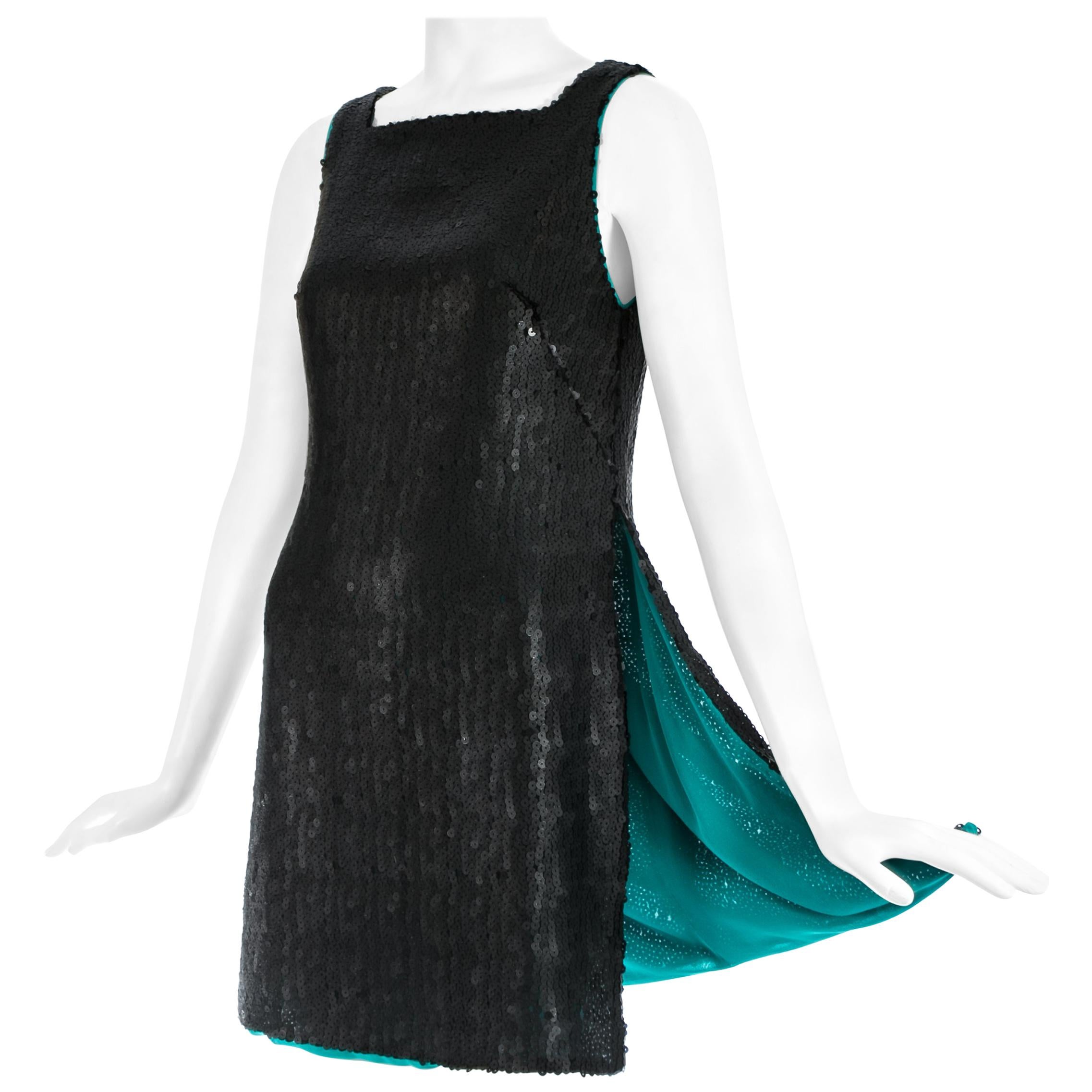Gianni Versace mini abito / tunica in paillettes nere con alti spacchi laterali, A/I 1999