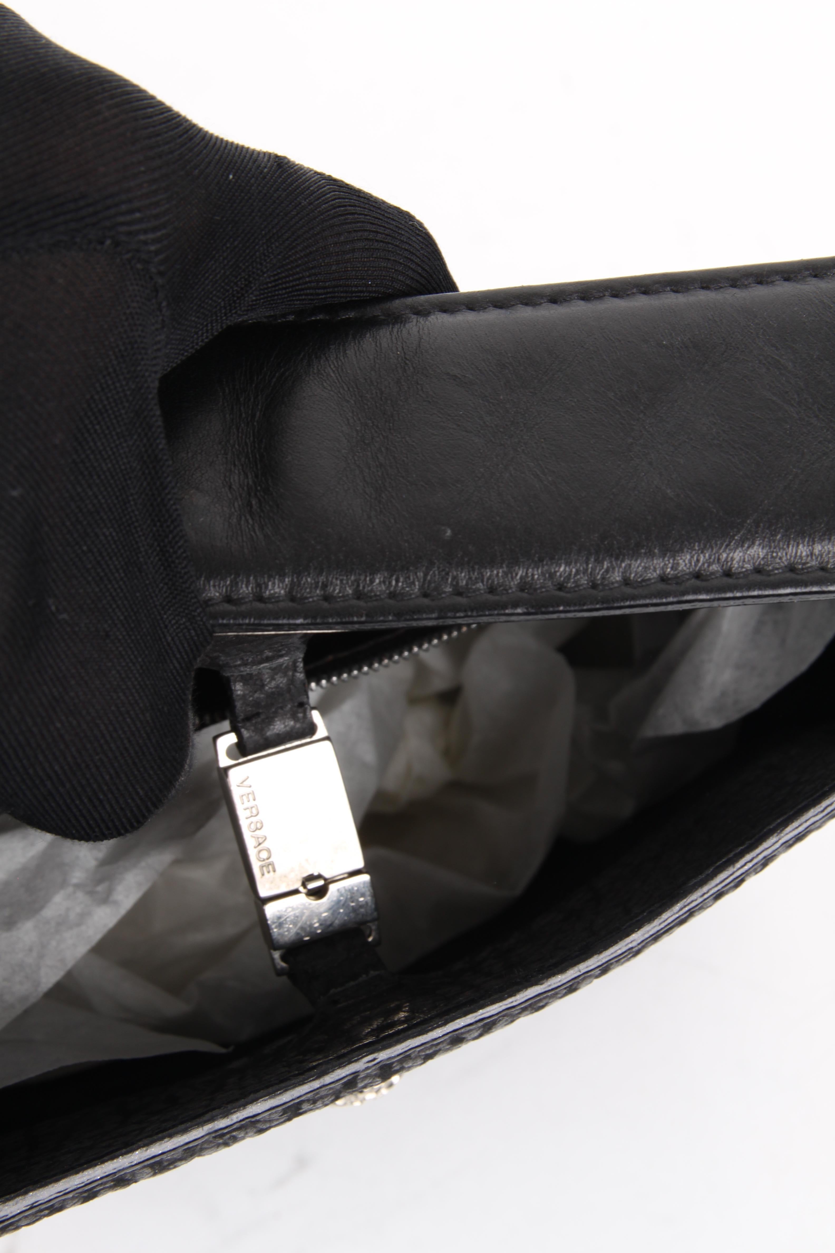 Gianni Versace Black Silver Leather Shoulder Bag For Sale 4