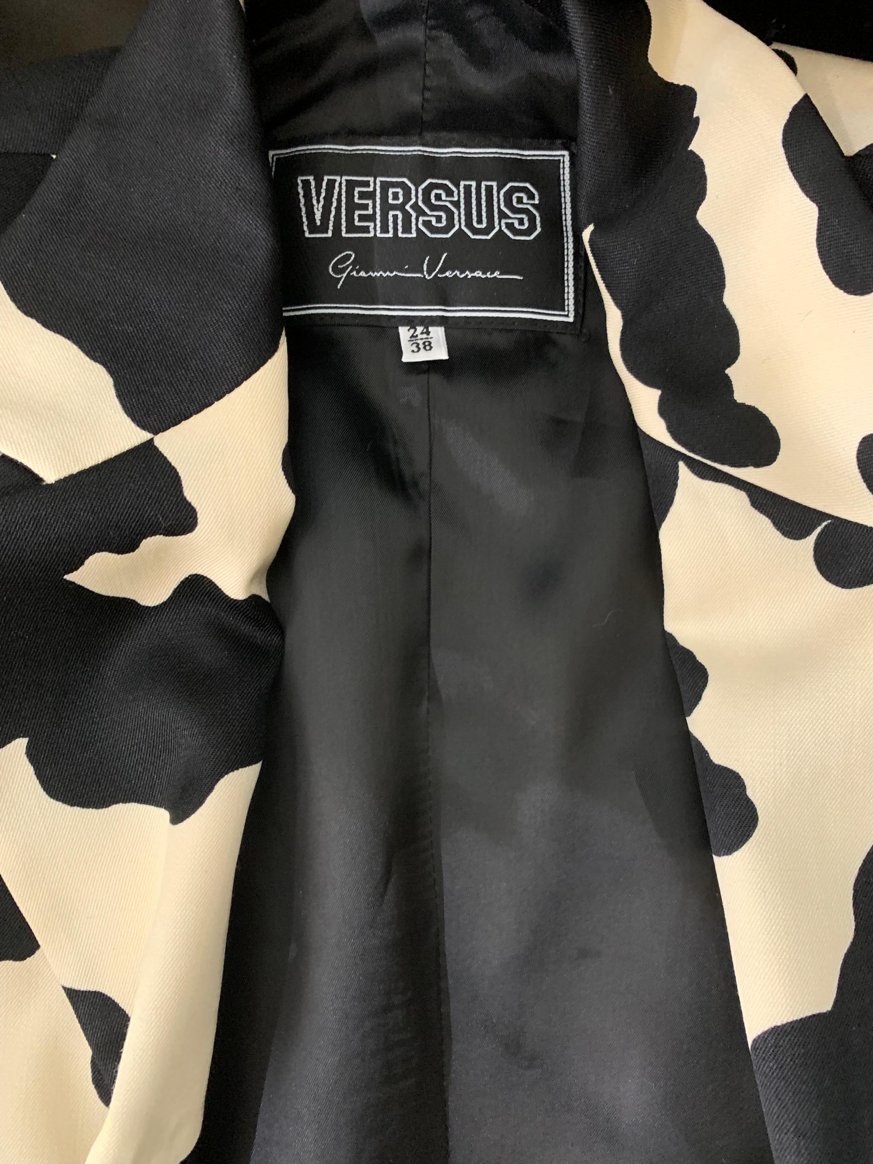 Gianni Versace Black/White Cow Print Wool Gabardine Jacket w Single Button For Sale 12