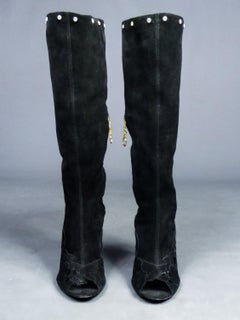Bottes de Gianni Versace en daim et strass Swarovski Circa 2000