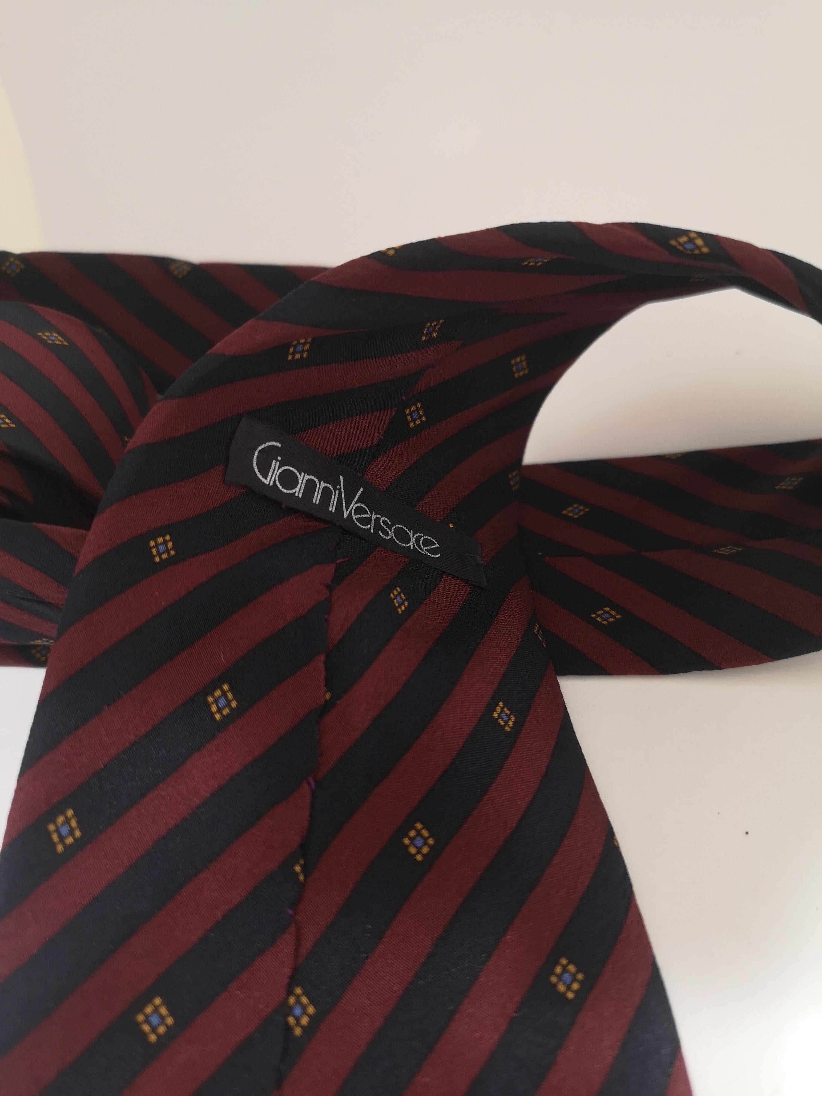 Gianni Versace Bordeaux blue silk tie
totally made in italy