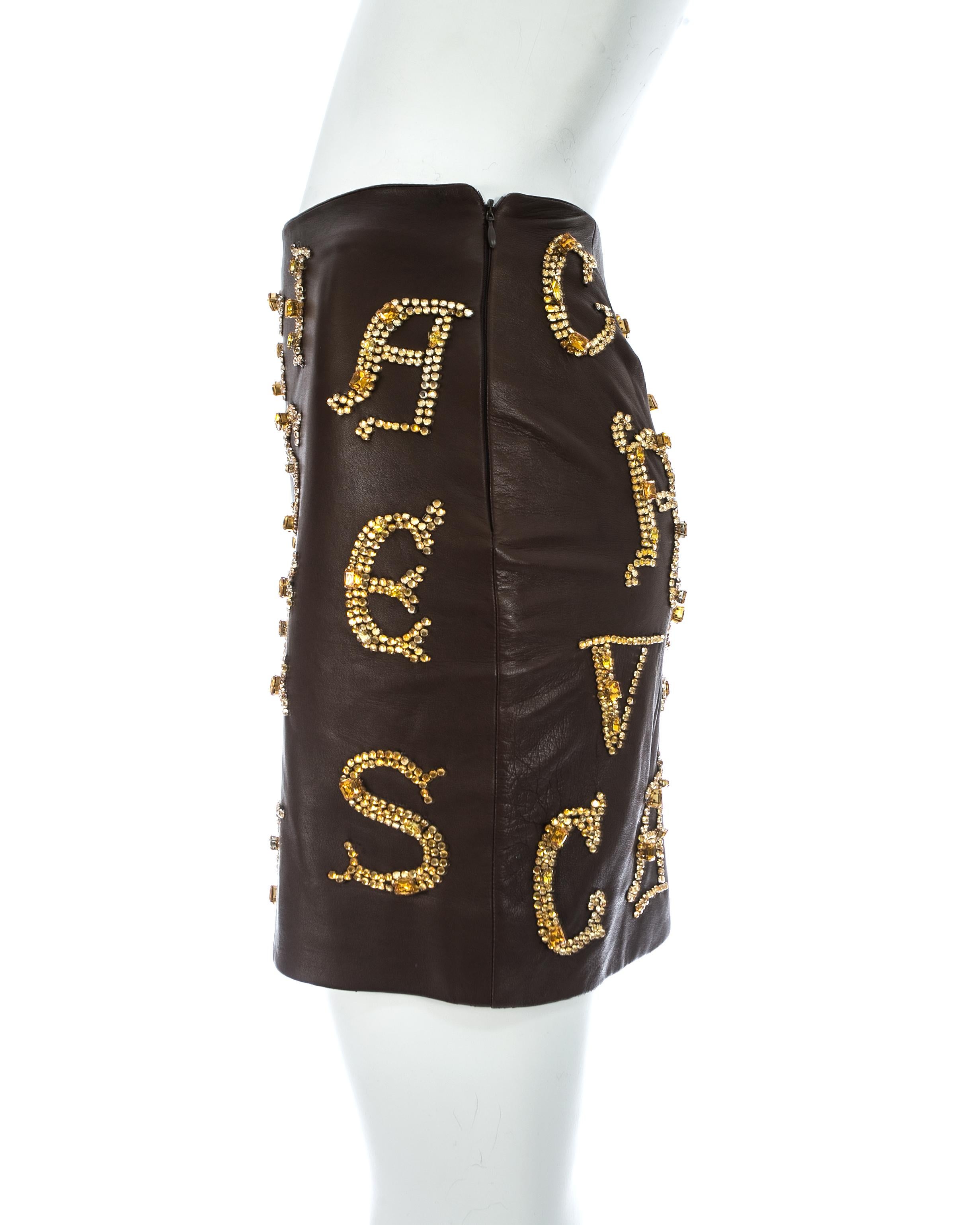 Gianni Versace brown leather skirt with gold crystal embellishment, fw 1997 For Sale 2