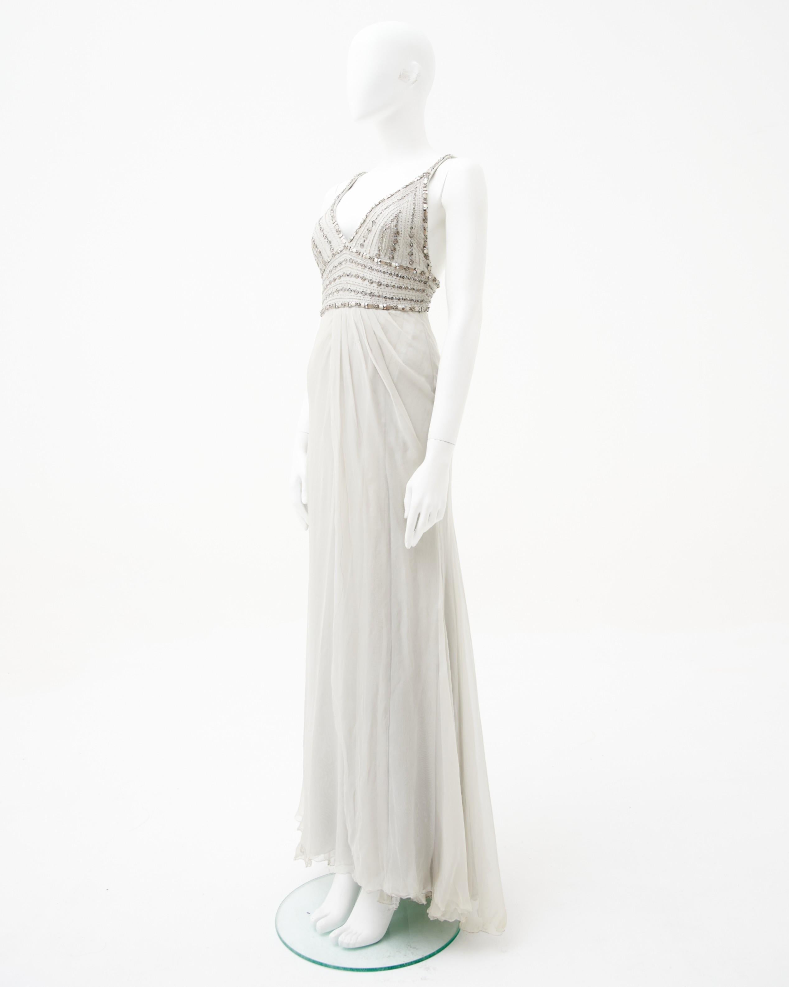 Gianni Versace von Donatella	F/W 2006 Verschönertes Langes Kleid in Grau (Gray) im Angebot