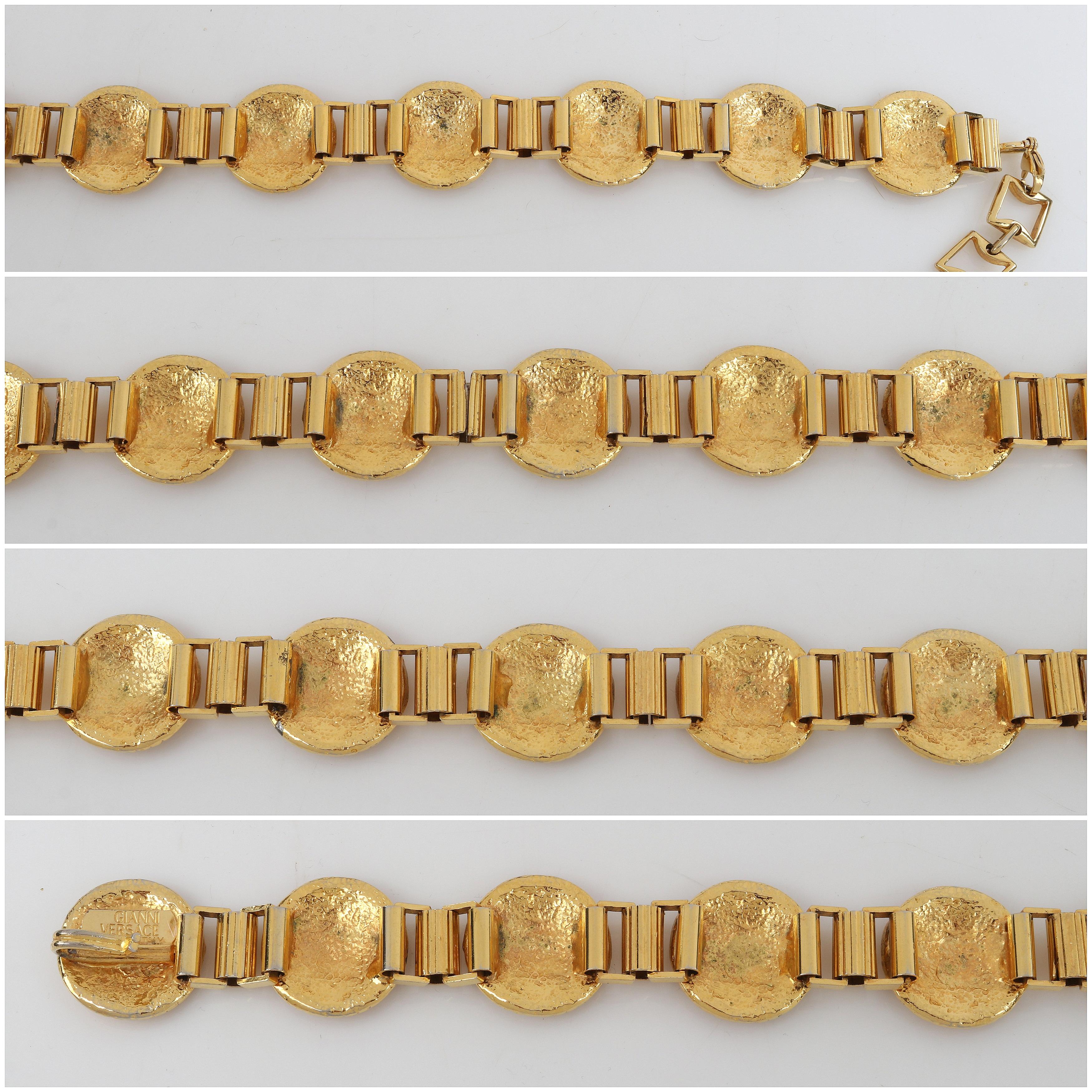 GIANNI VERSACE c.1990's Gold Metal Medusa Emblem Chain Coin Link Clasp Belt For Sale 10