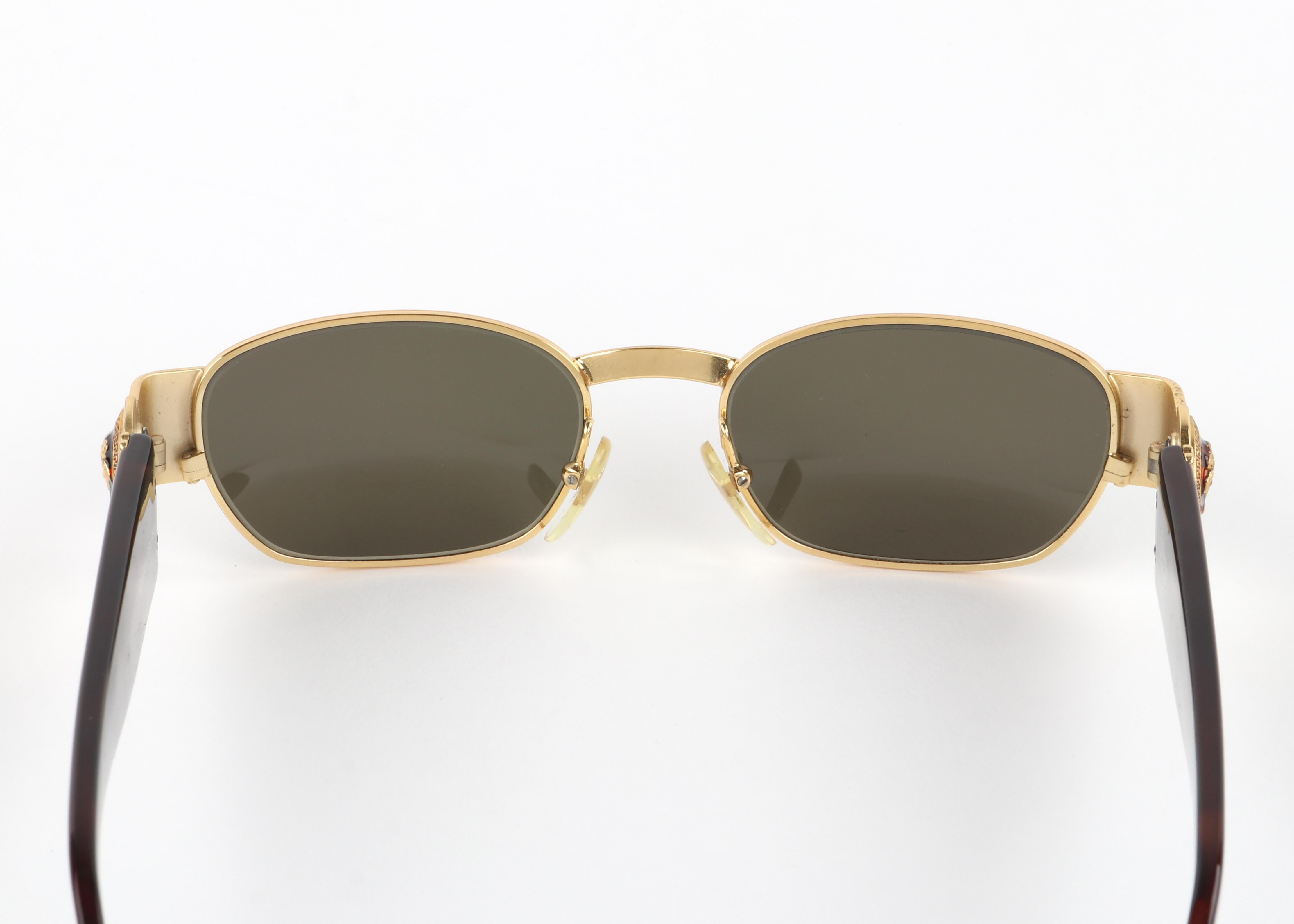 GIANNI VERSACE c.1990s Gold Tortoiseshell Medusa Emblem Oval Shaped Sunglasses For Sale 6
