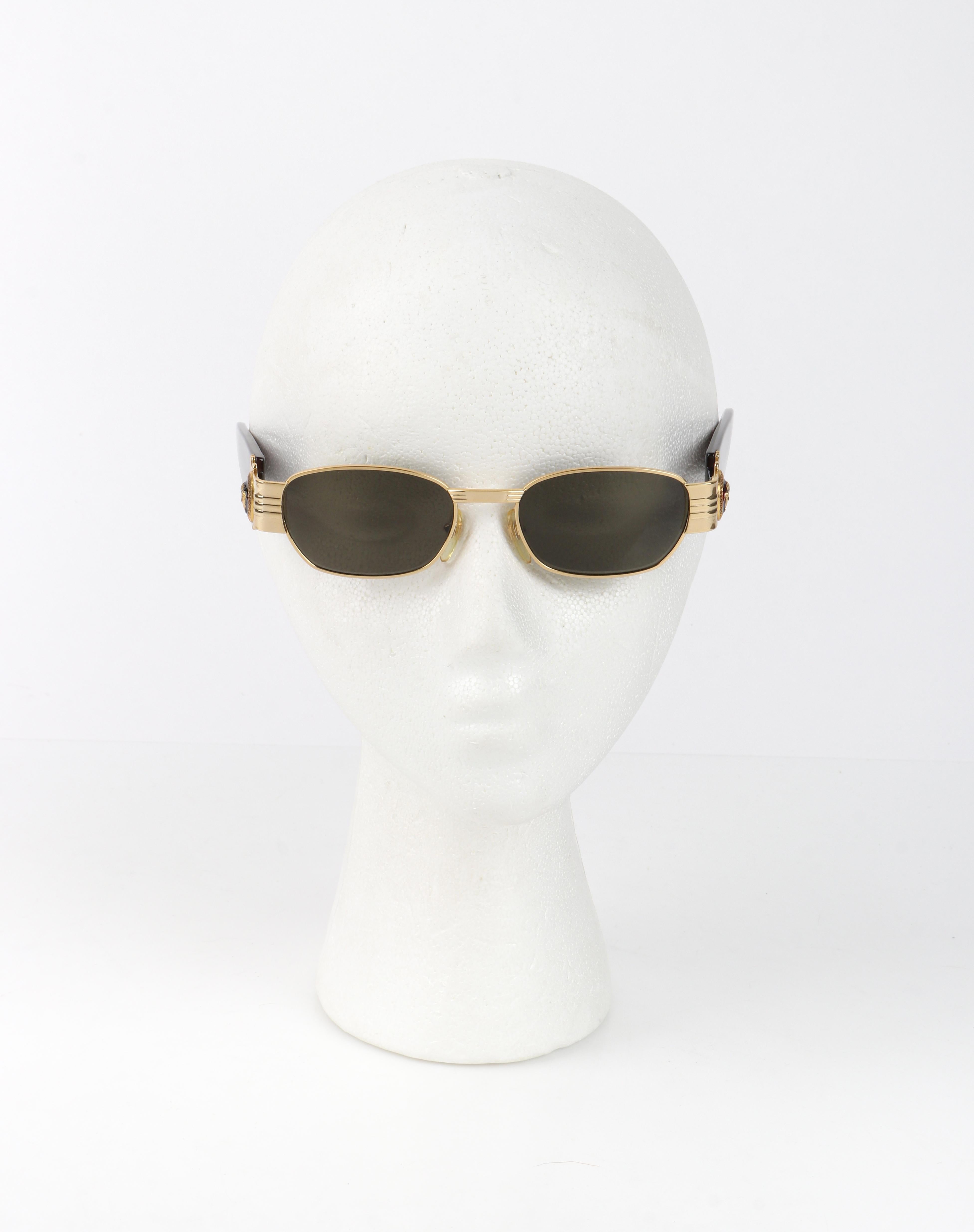 GIANNI VERSACE c.1990s Gold Tortoiseshell Medusa Emblem Oval Shaped Sunglasses For Sale 3
