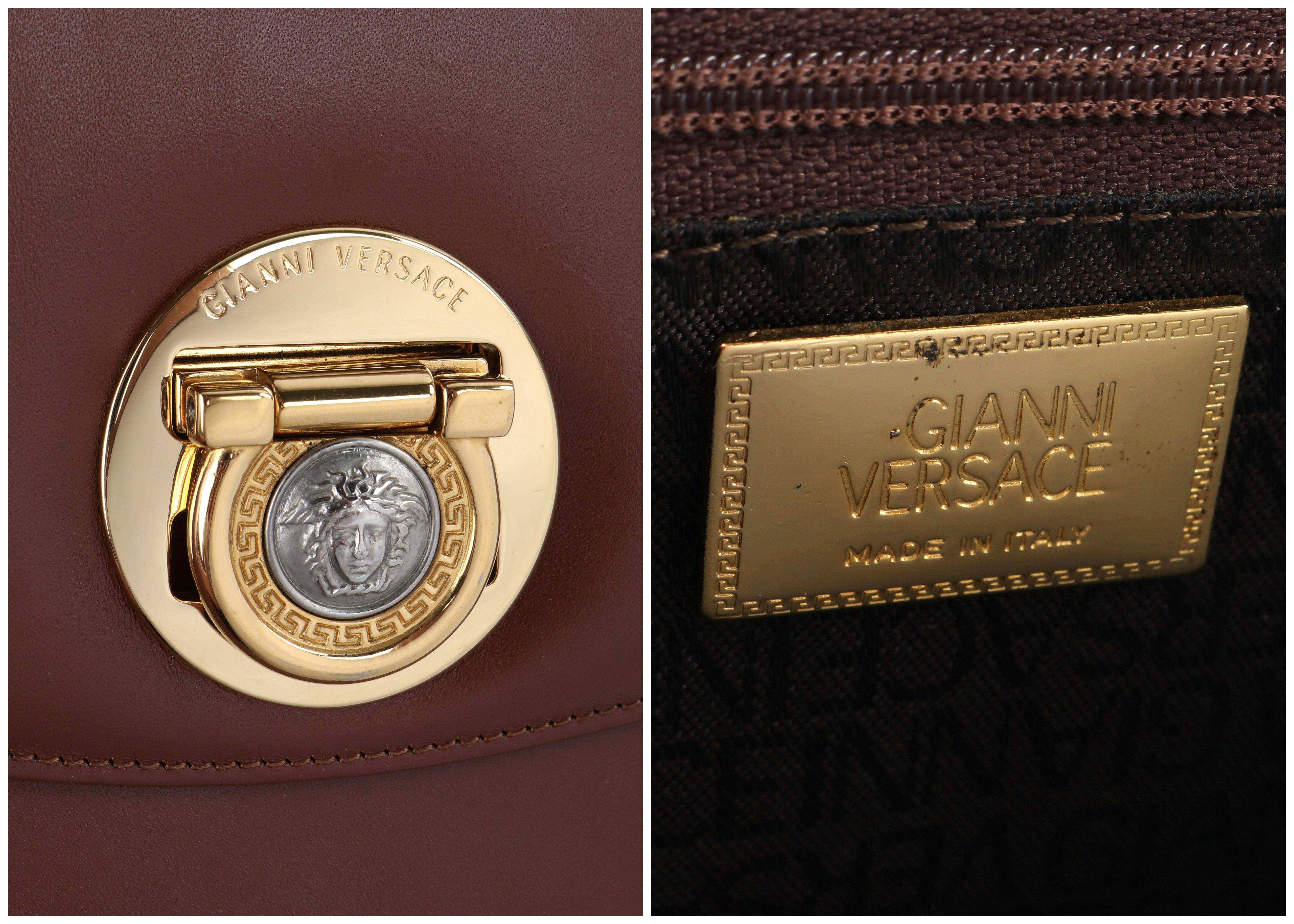 GIANNI VERSACE c.1993 Brown Leather Medusa Emblem Coin Lock Shoulder Bag Purse For Sale 10