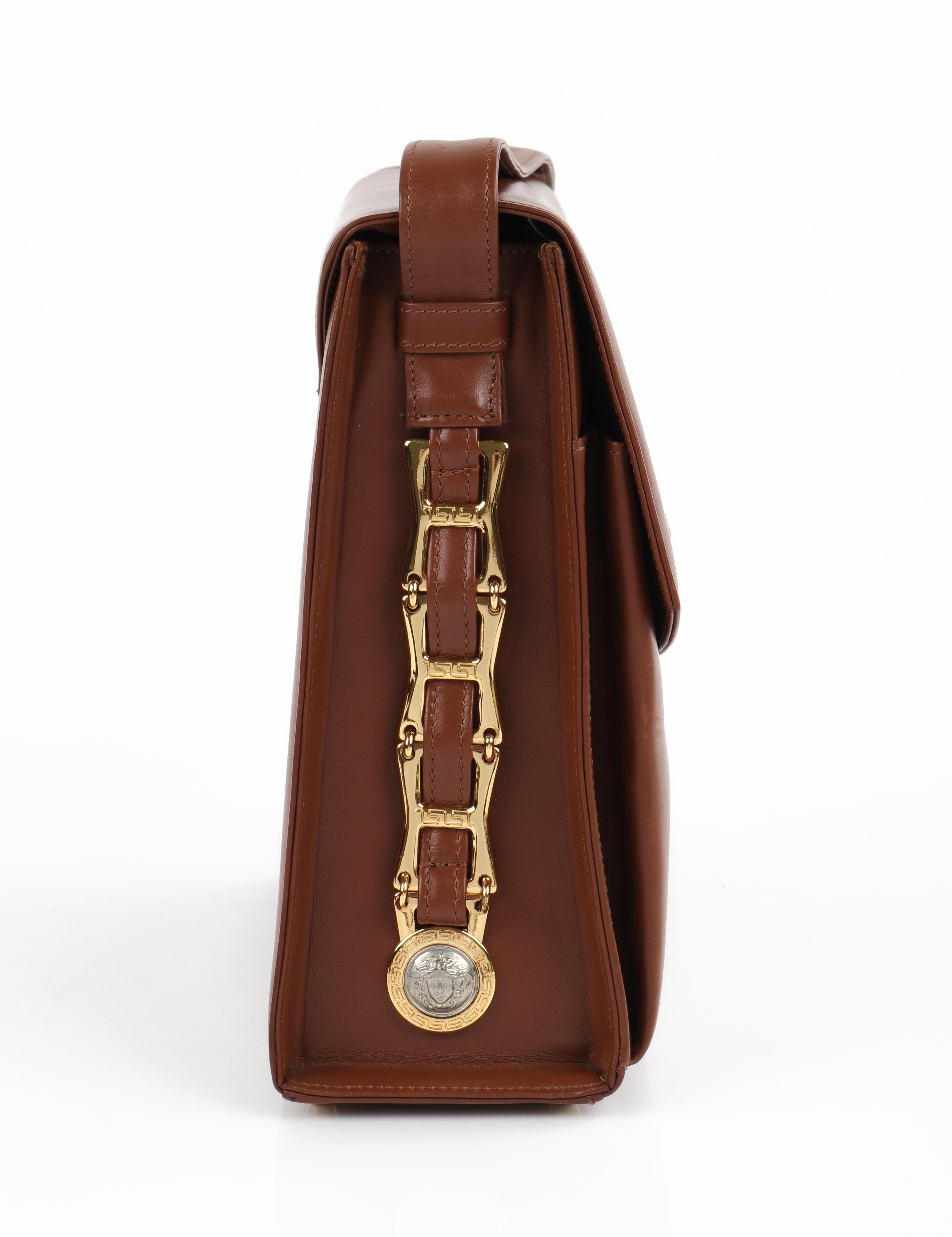 GIANNI VERSACE c.1993 Brown Leather Medusa Emblem Coin Lock Shoulder Bag Purse For Sale 2