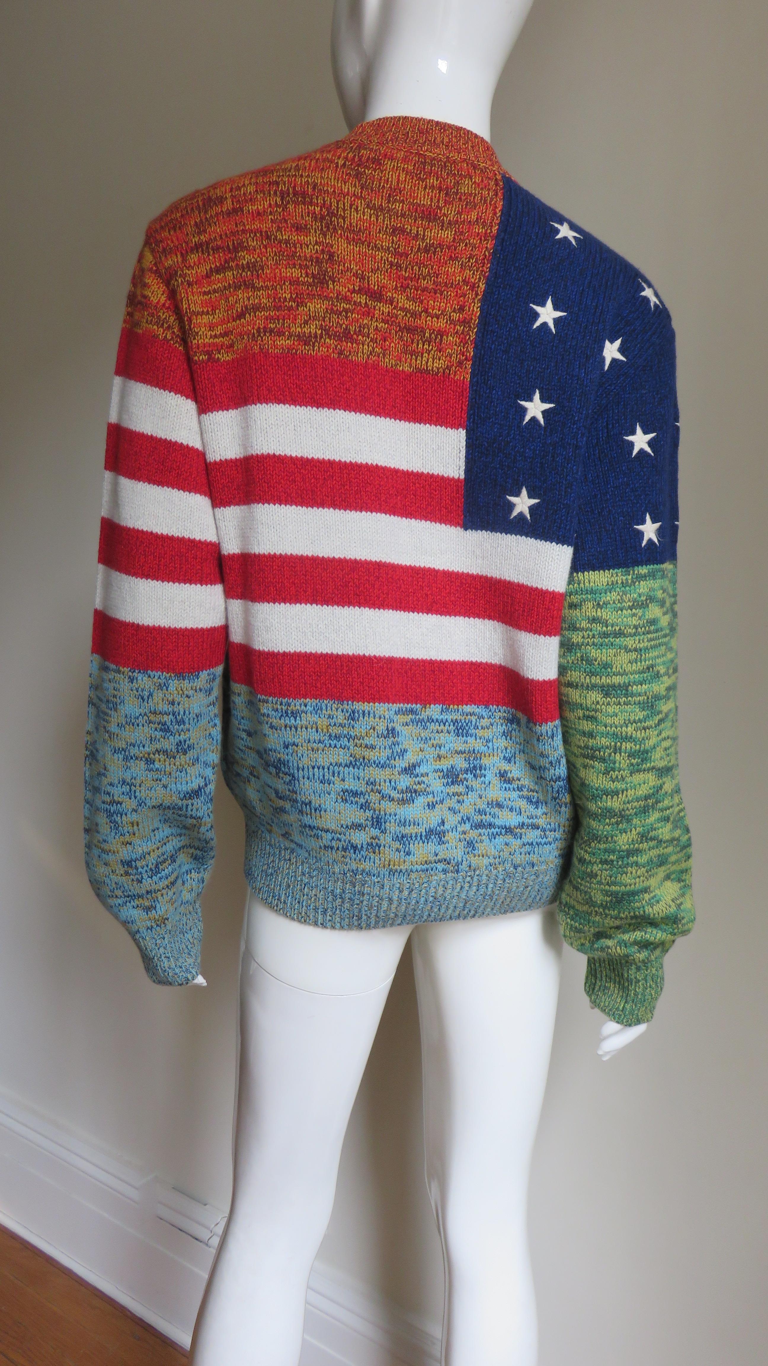 Gianni Versace New Vintage Cashmere Colorblock American Flag Sweater For Sale 2