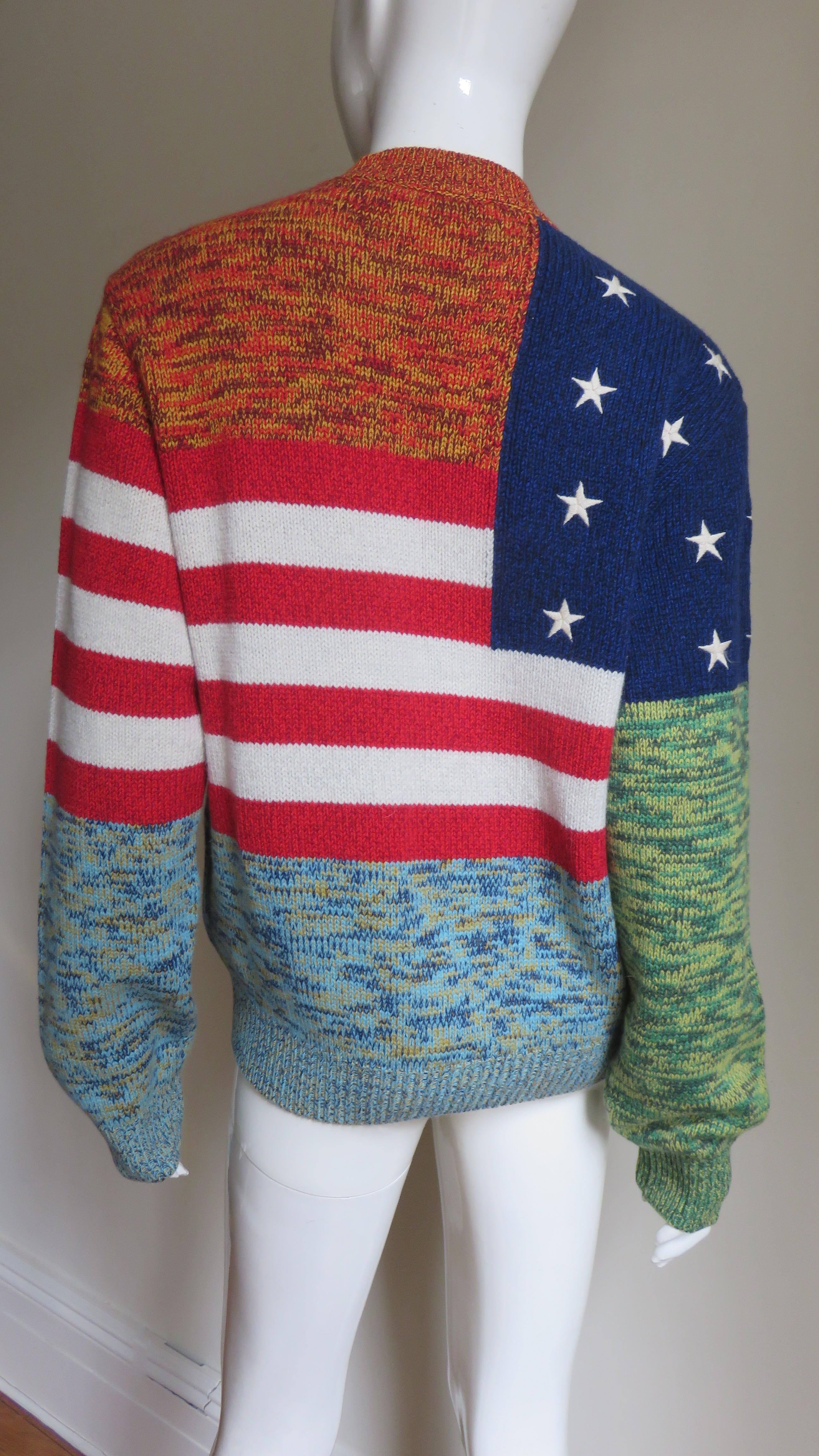 Gianni Versace New Vintage Cashmere Colorblock American Flag Sweater For Sale 3