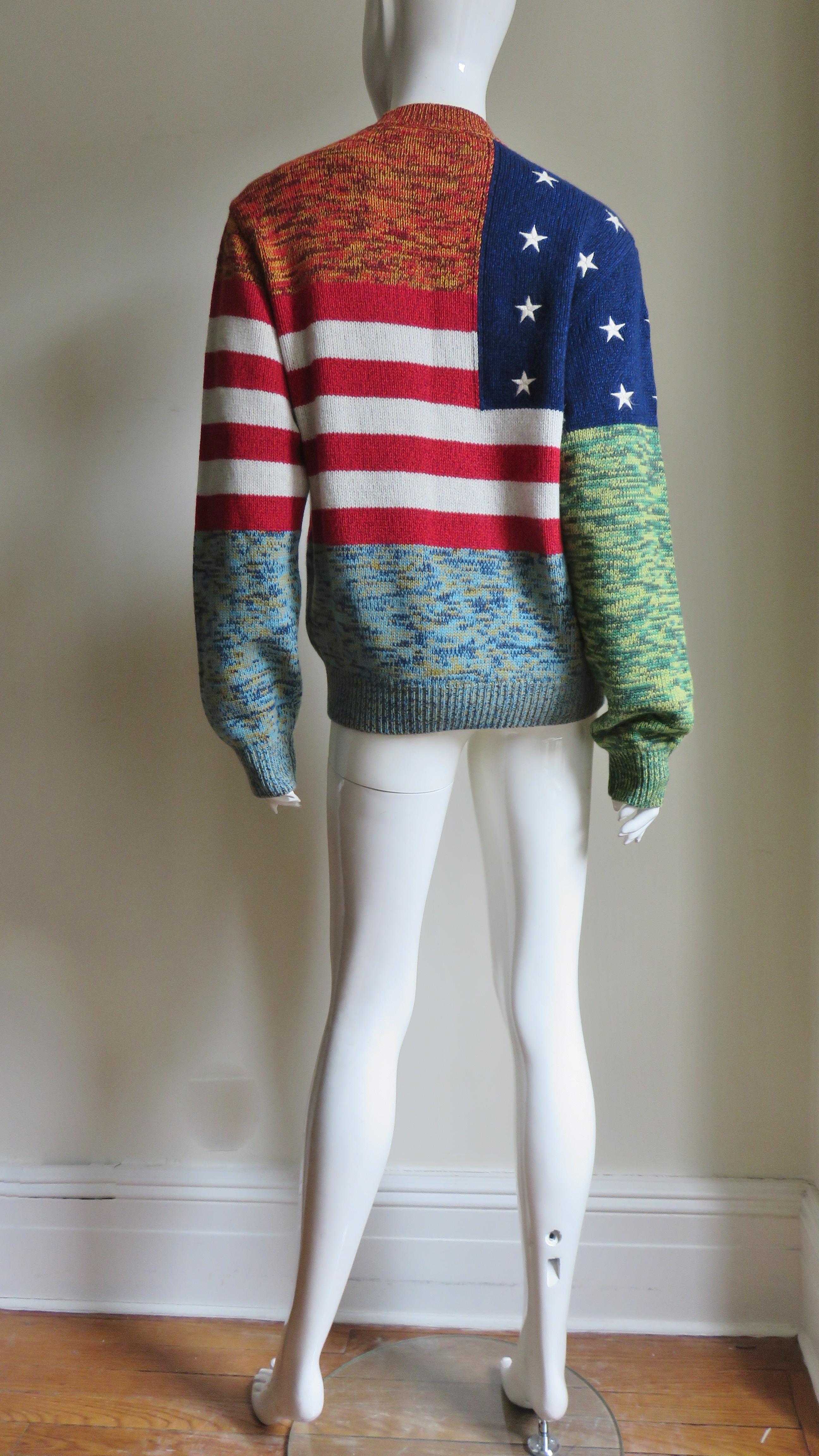 Gianni Versace New Vintage Cashmere Colorblock American Flag Sweater For Sale 4