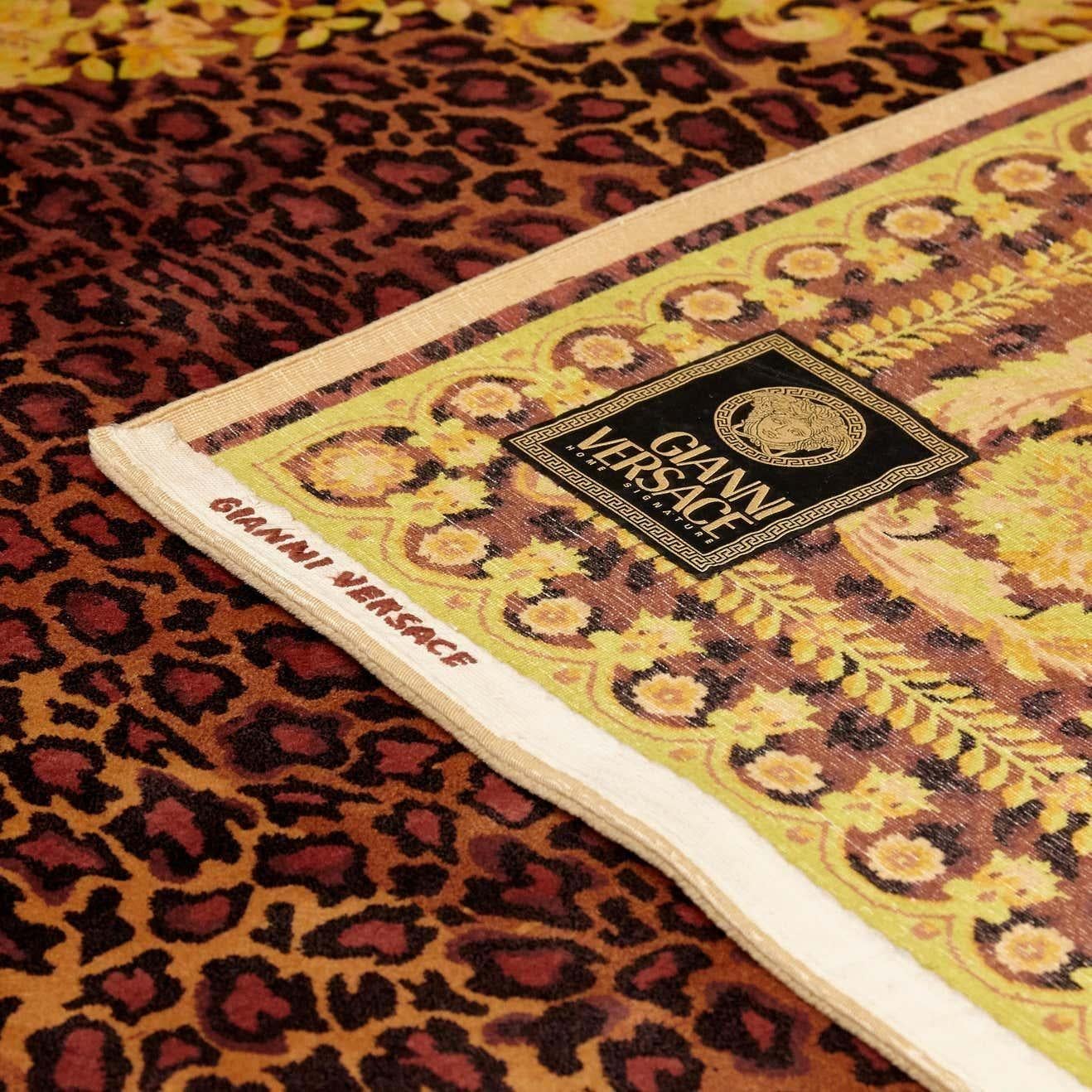 Gianni Versace Collection Teppich Wild Barocco, Gold Leopard Animal Print, 1980 im Angebot 9