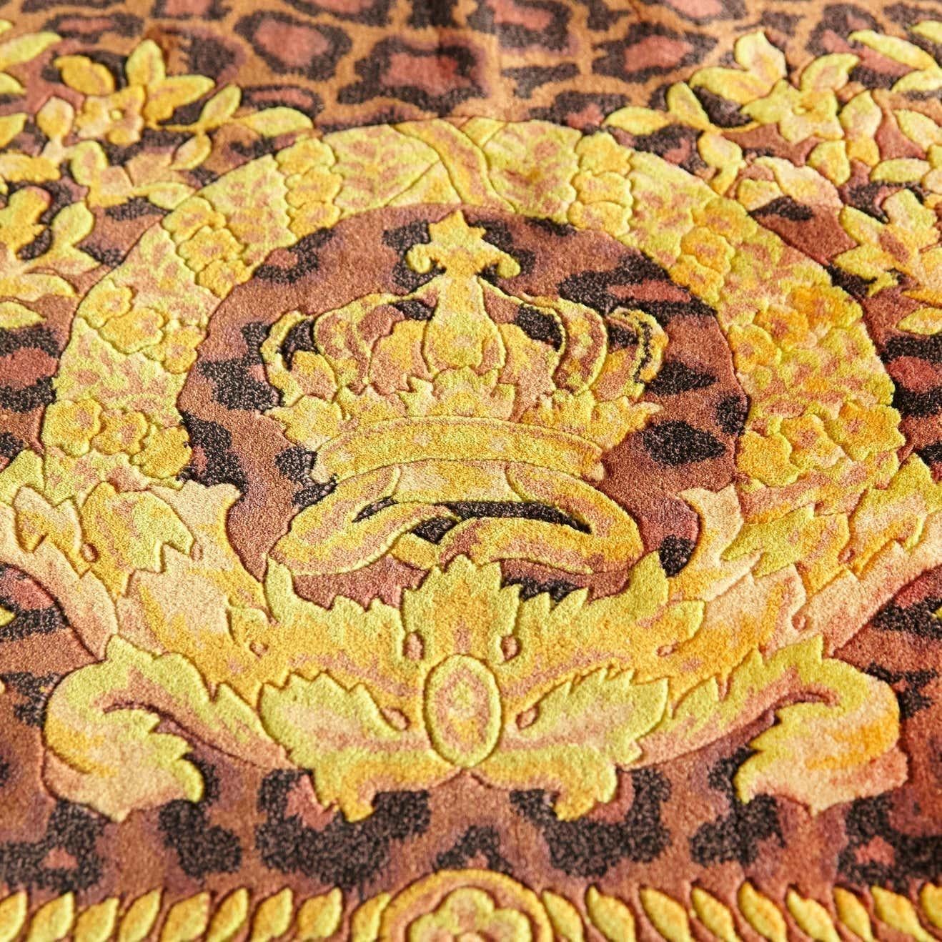 Gianni Versace Collection Teppich Wild Barocco, Gold Leopard Animal Print, 1980 (Handgeknüpft) im Angebot