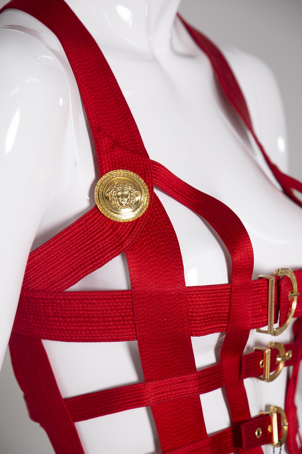 Gianni Versace Korsett H/W Laufsteg Couture Vintage Rot Bondage, 1992   6