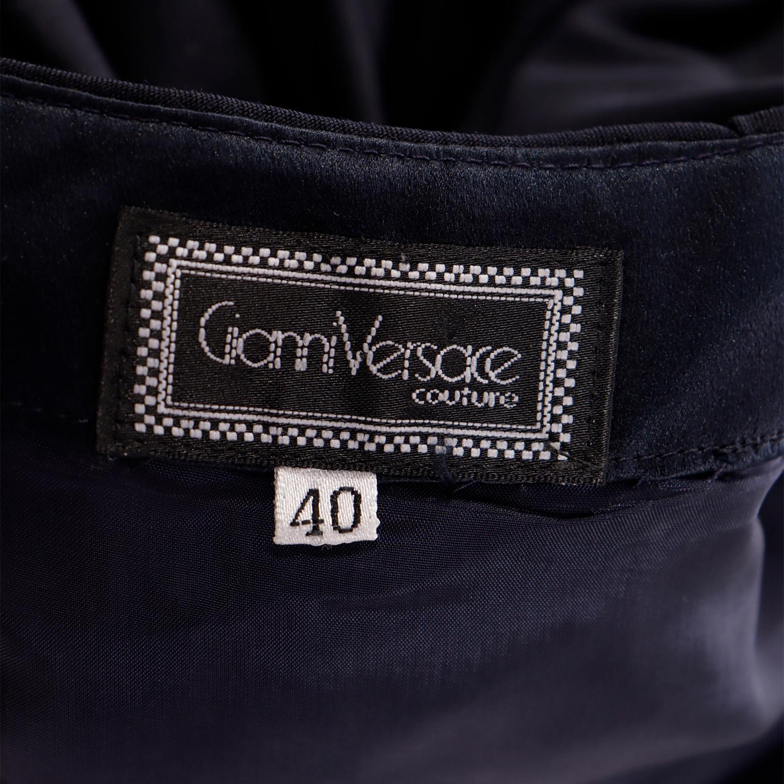 Gianni Versace Couture 1990 Vintage Schwarzer Vintage-Overall mit Rüschen im Angebot 5