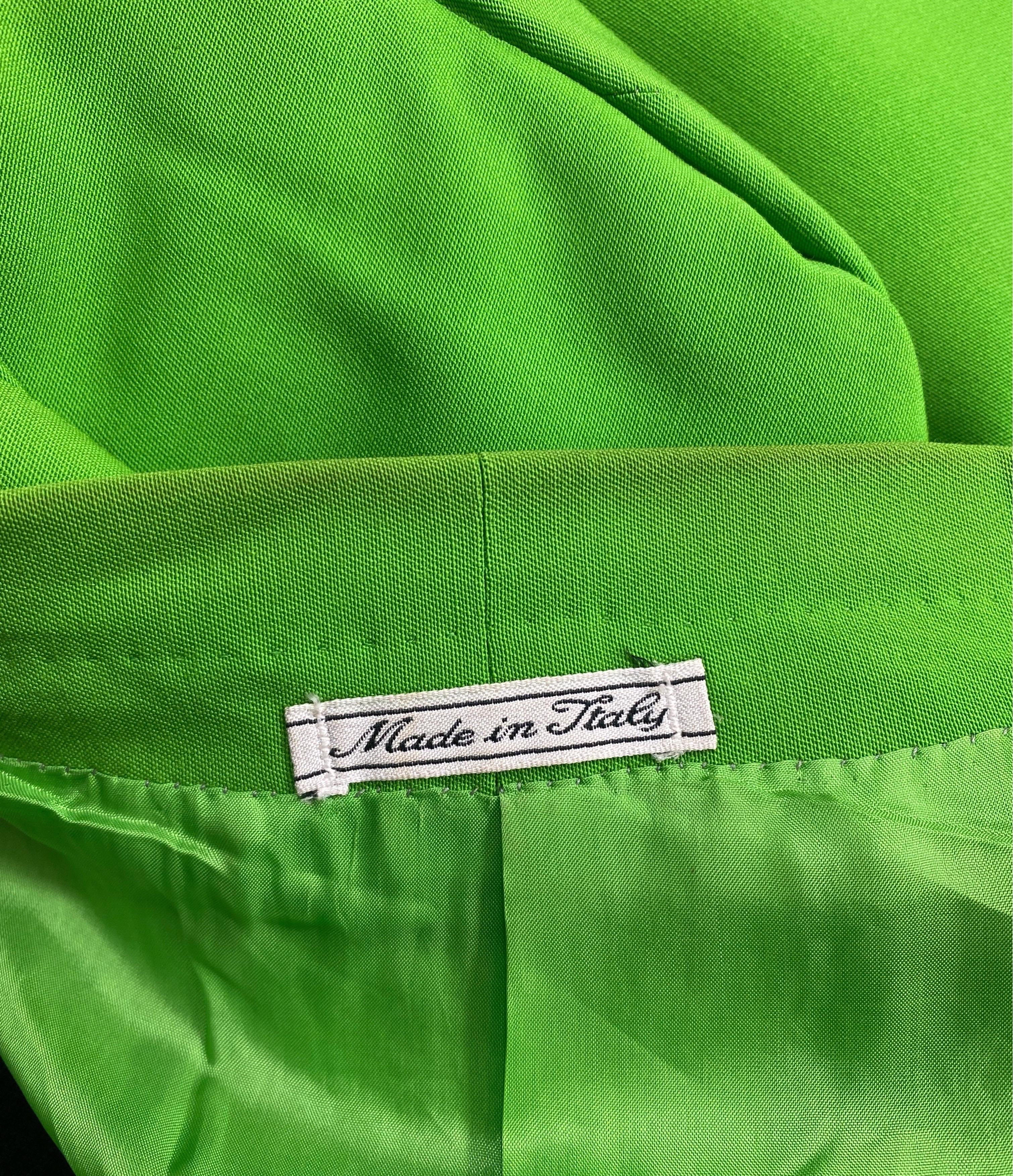 Gianni Versace Couture 1990’s Neón Green Double Breasted Jacket-Size 42 For Sale 9