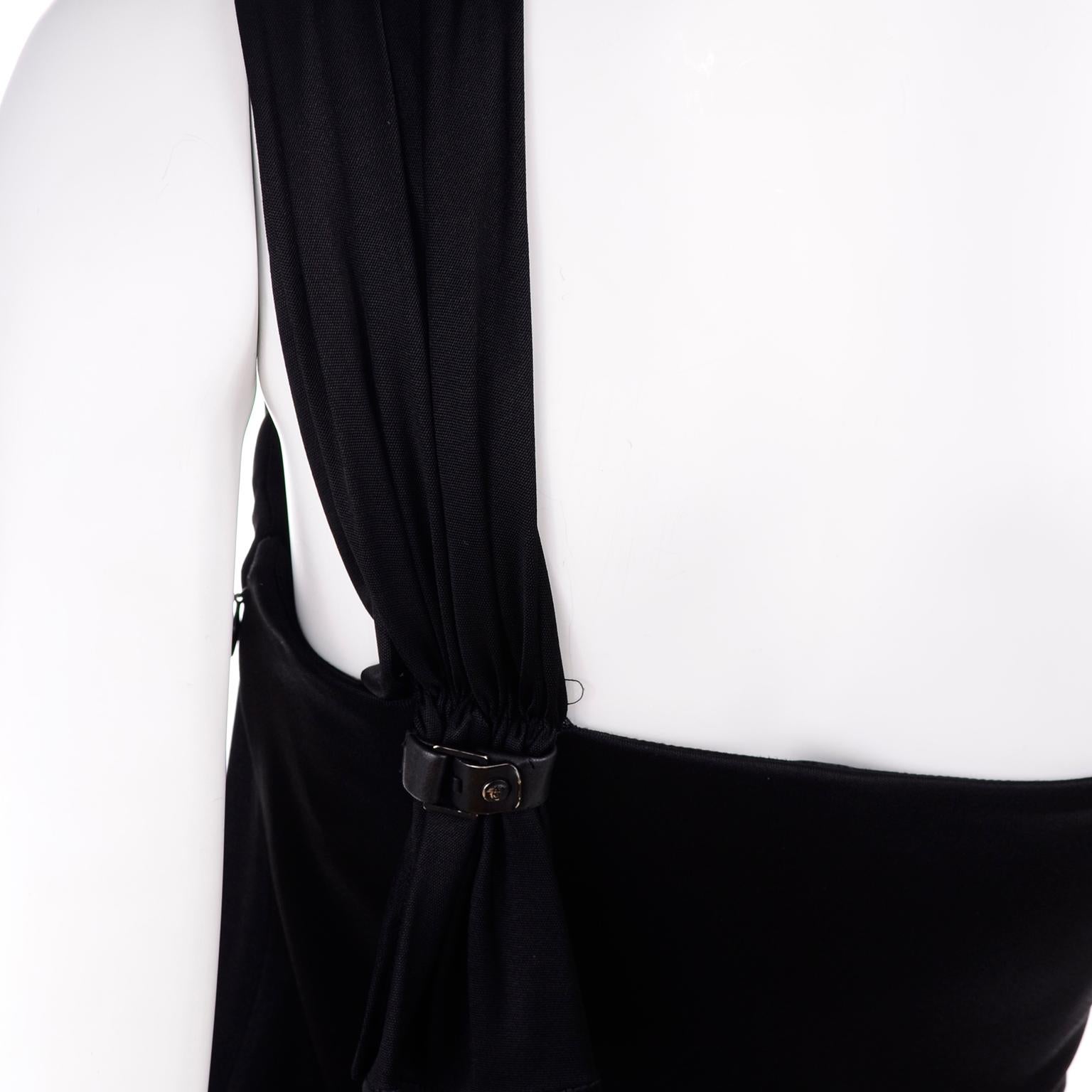 Gianni Versace Couture 1998 Vintage Black One Shoulder Dress Medusa Buckle For Sale 2
