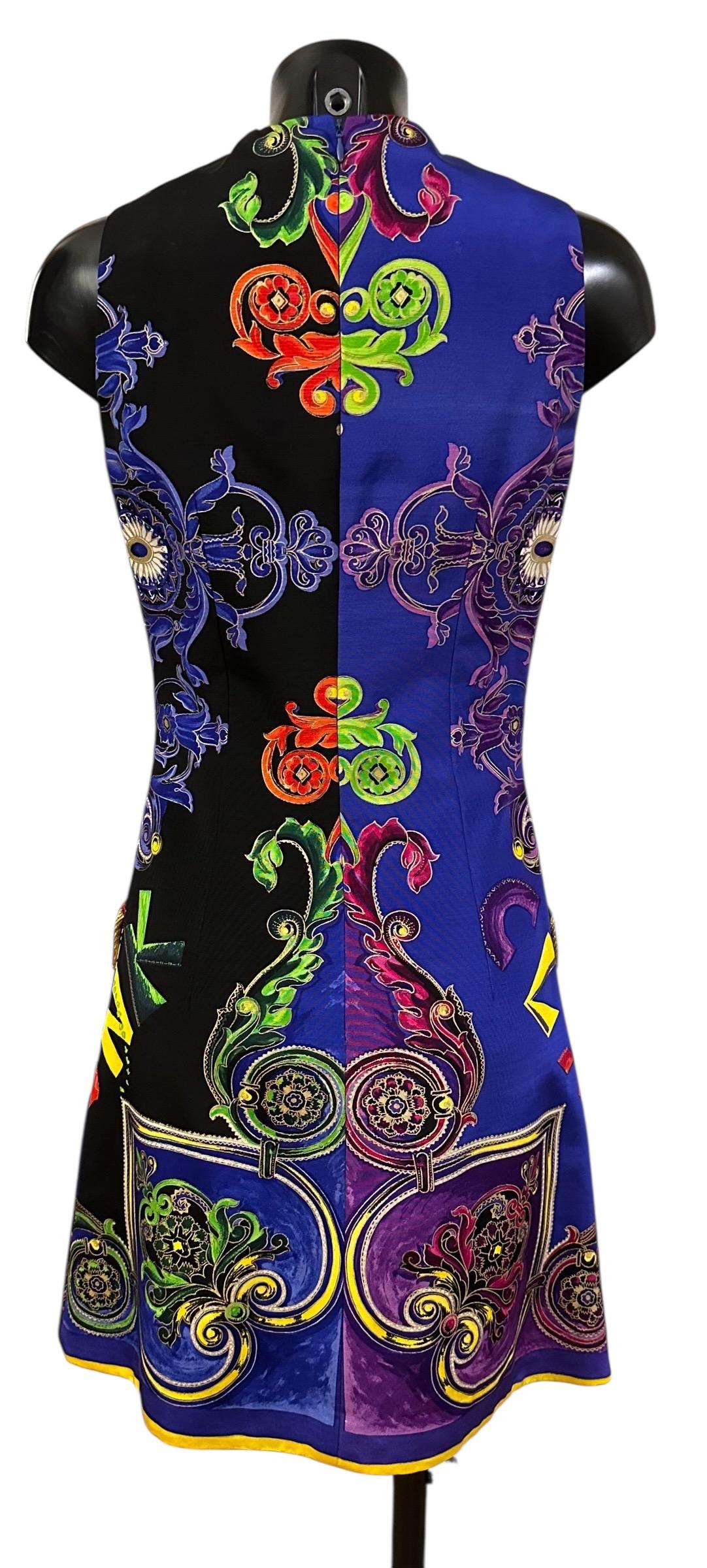 Gianni Versace Couture 90's Iconic Print Dress and Coat Ensemble For Sale 6