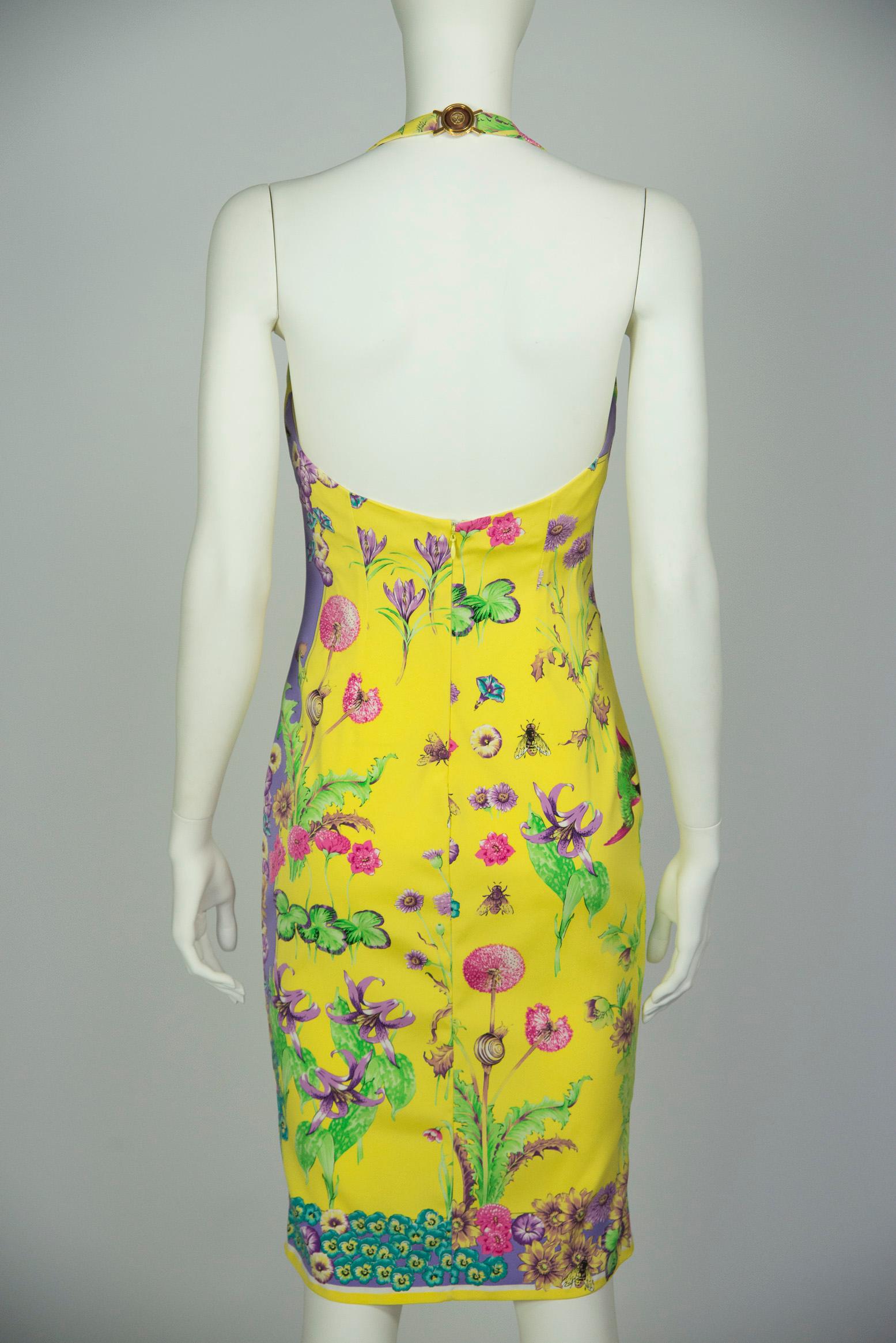Robe à col bénitier imprimée Gianni Versace Couture, vers 1995-1996 en vente 9