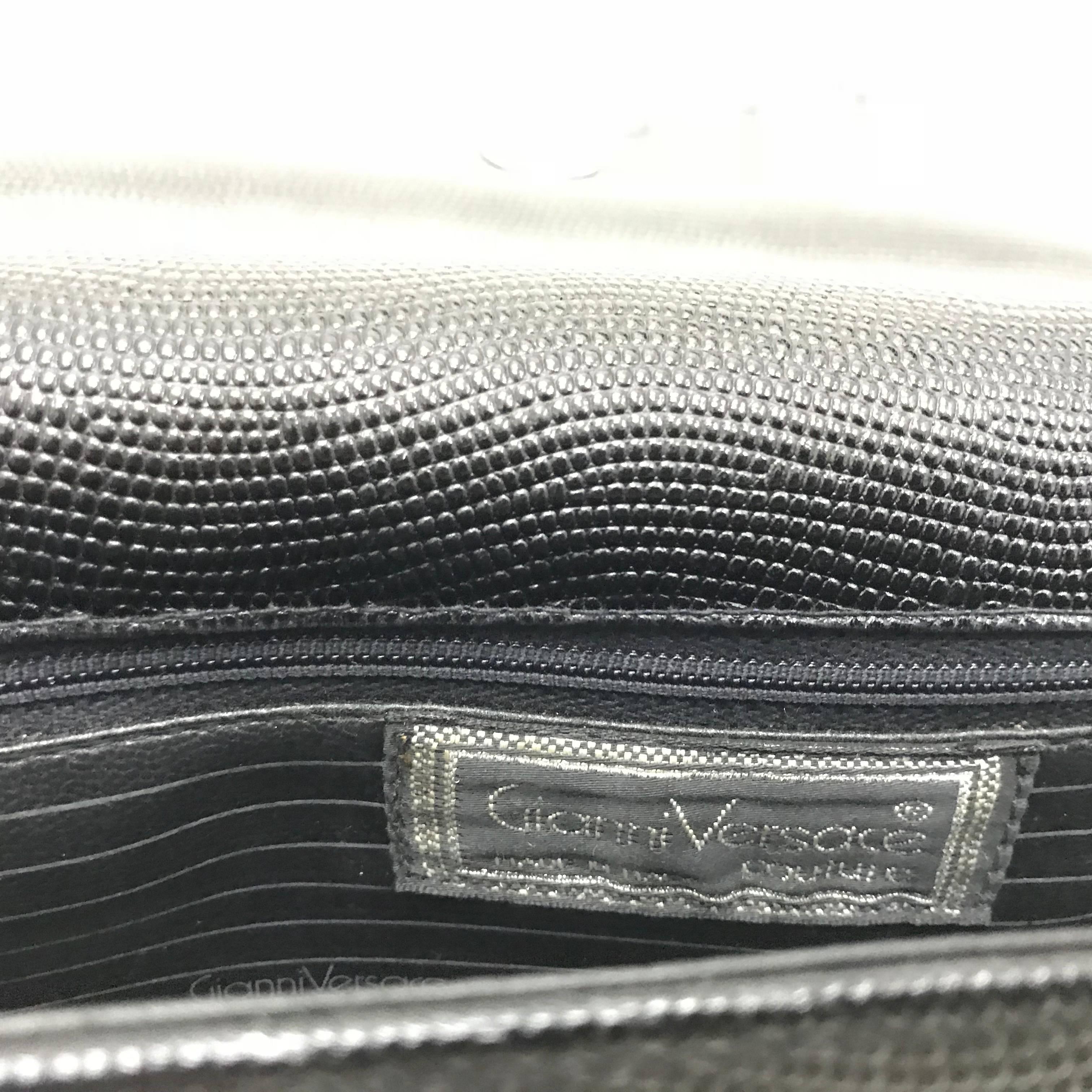 1990s Gianni Versace Couture Black Leather Vintage Shoulder Bag  For Sale 3