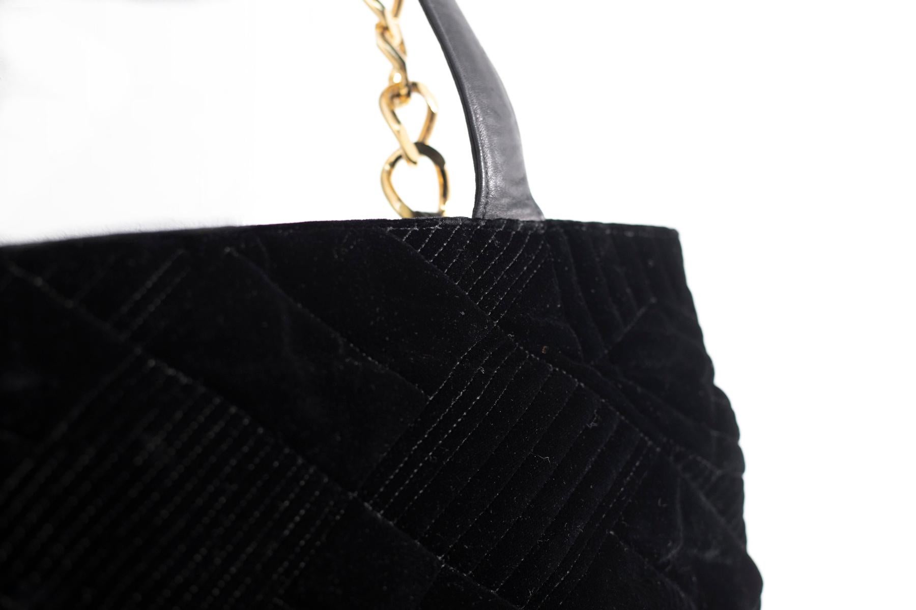 Women's Gianni Versace Couture Black Velvet Tote Bag