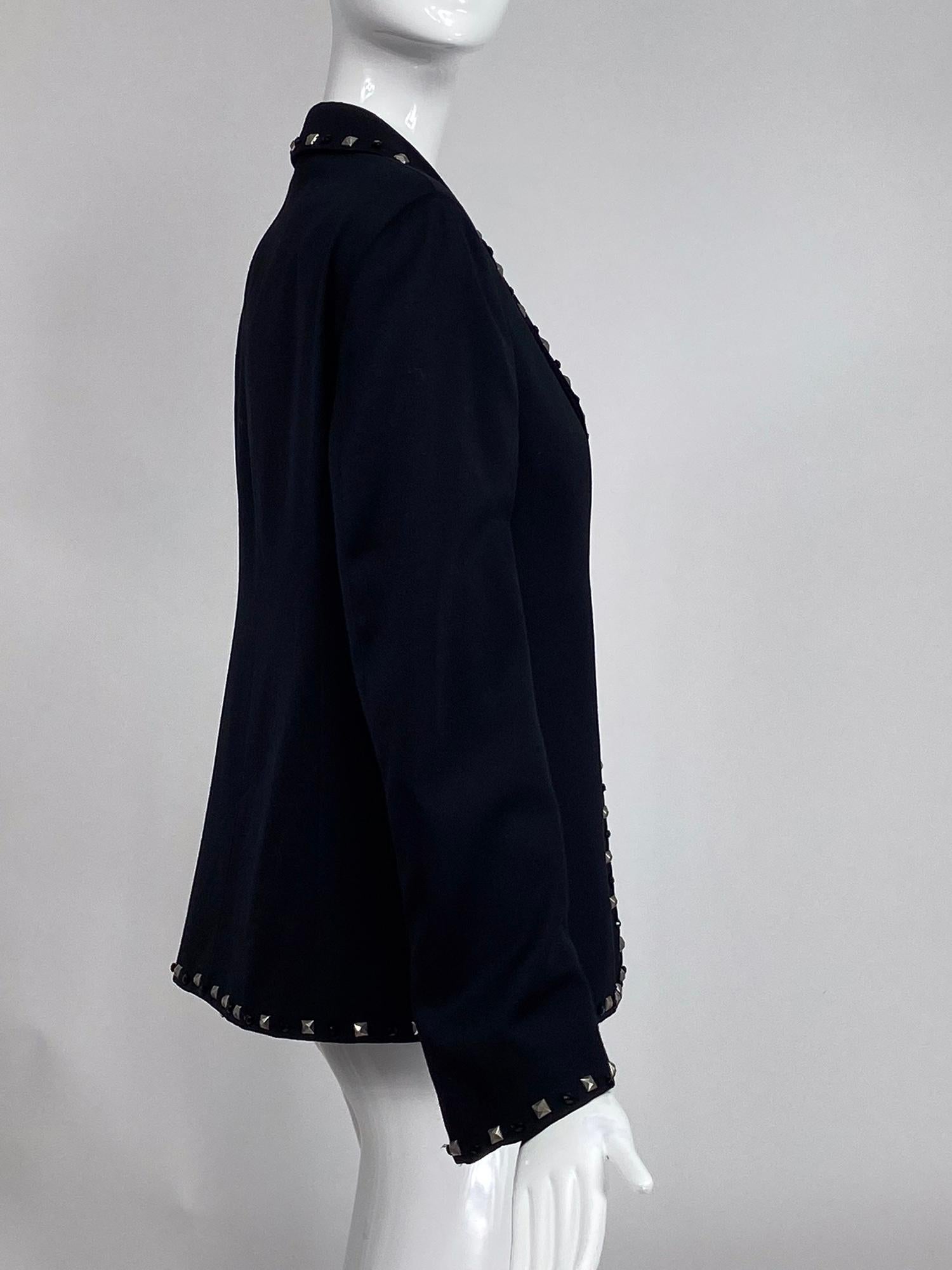 Gianni Versace Couture Schwarze Jacke aus Wolle mit Perlen & Nietenbesatz im Angebot 2
