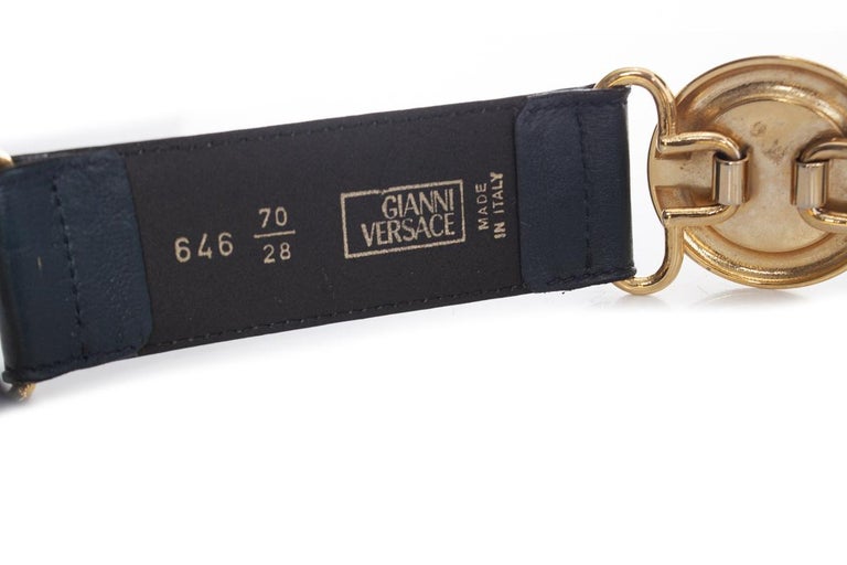 Gianni Versace couture, Blue waist belt For Sale at 1stDibs display picture 3