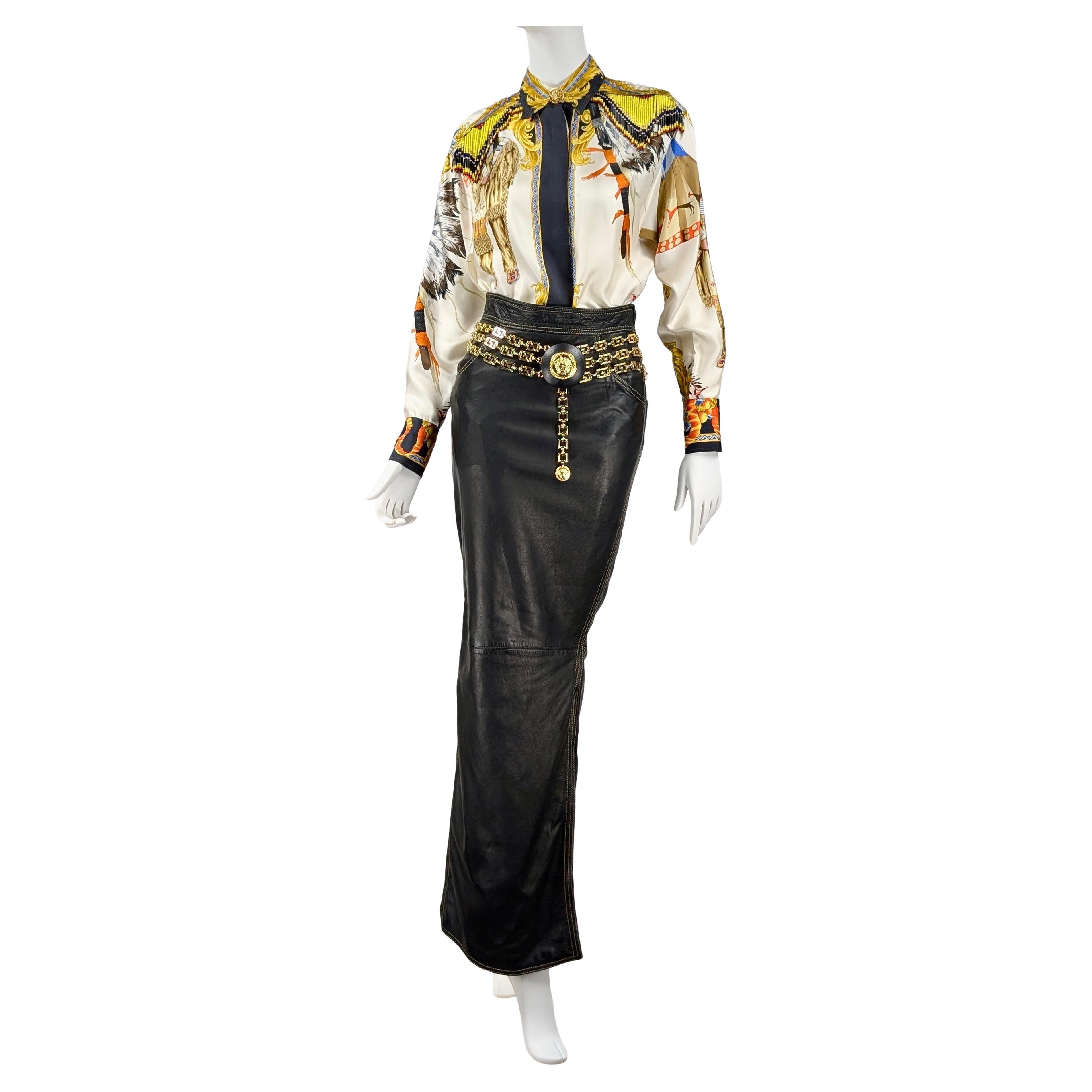 GIANNI VERSACE COUTURE
Very rare Buffalo Bill silk shirt from F/W 1993 collection 