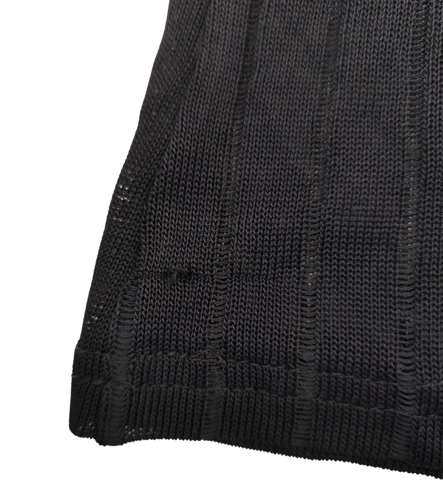 Gianni Versace Couture, top nero con tracolla a catena in vendita 3