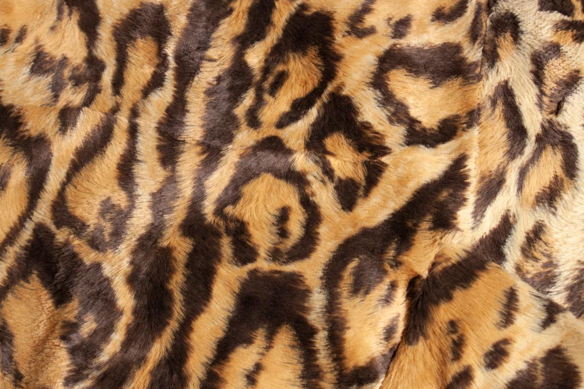 Women's or Men's Gianni Versace Couture, dress in leopard print For Sale