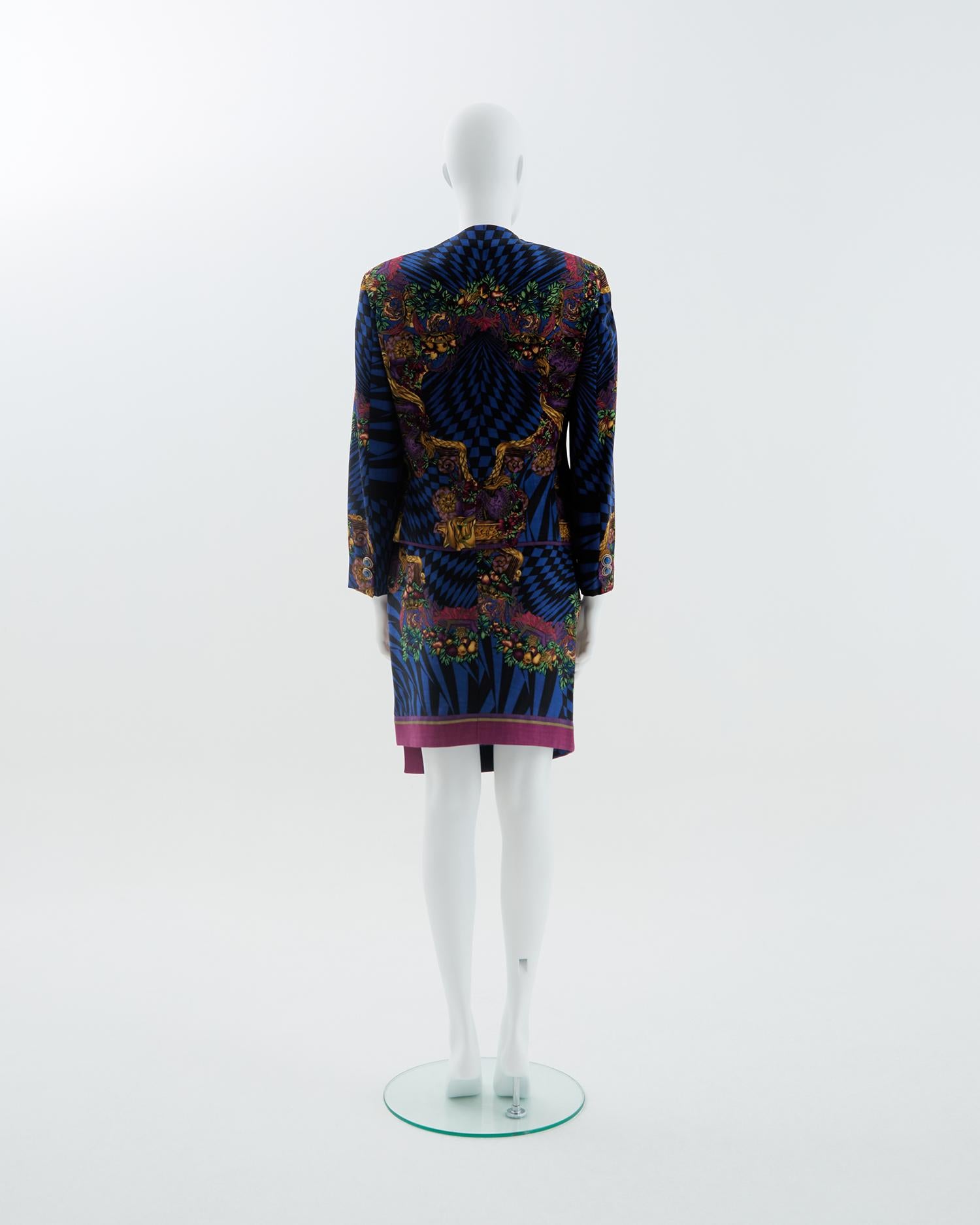 Gianni Versace Couture F/W 1991 Op art Atelier Print jacket and pencil skirt set In Good Condition In Milano, IT