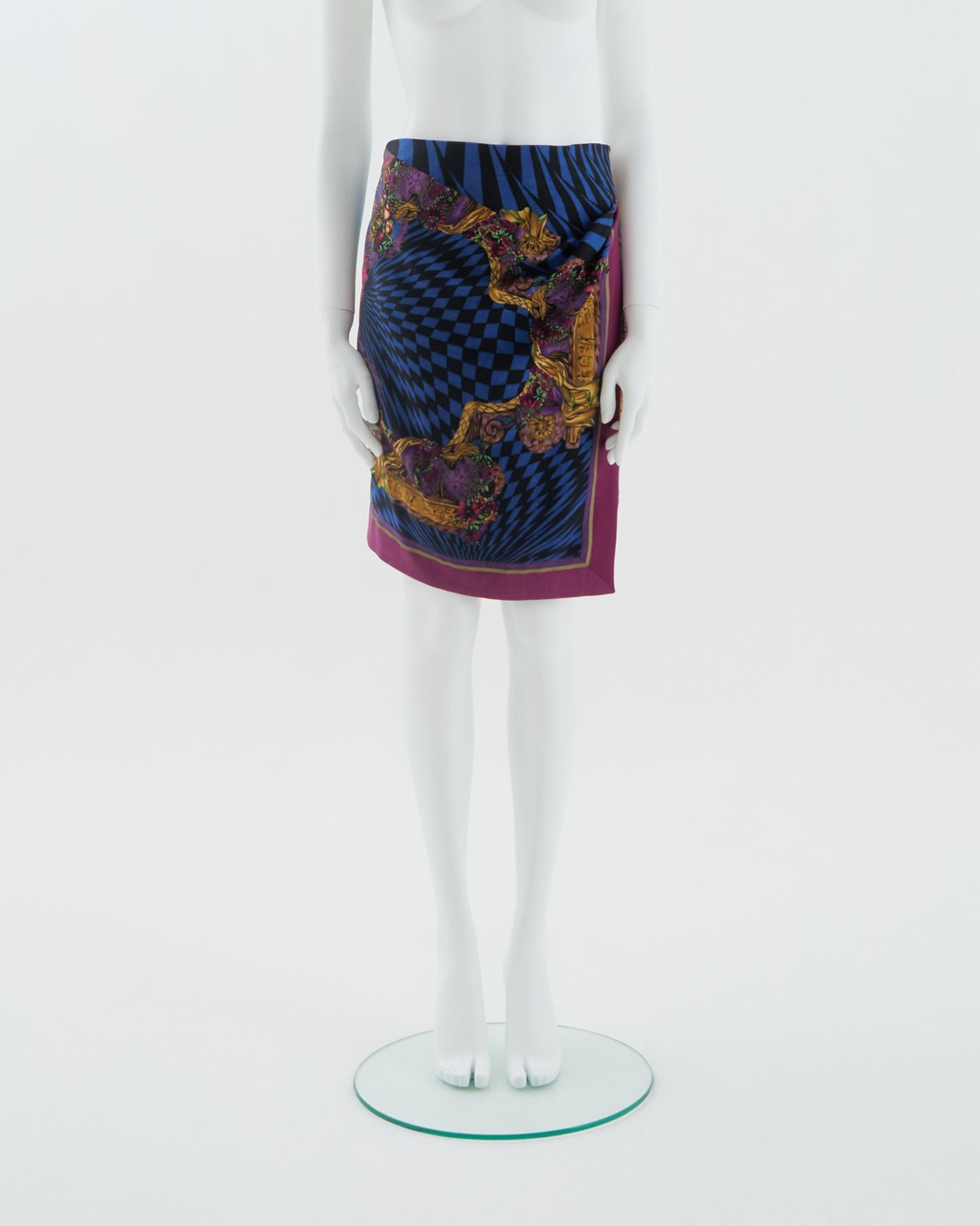 Gianni Versace Couture F/W 1991 Op art Atelier Print jacket and pencil skirt set 1