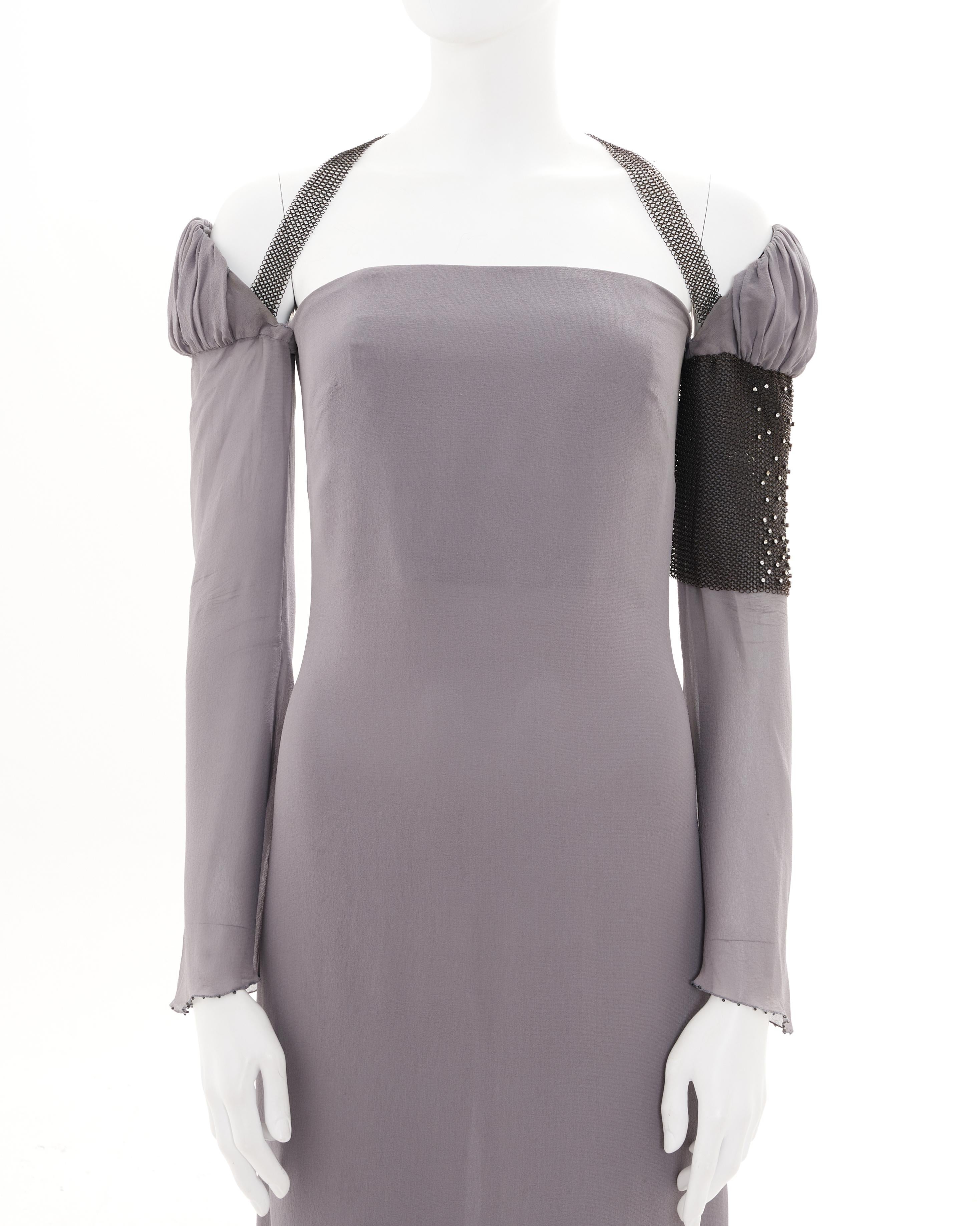 Gianni Versace Couture F/W 1998 Steel grey silk and chainmail evening dress In Excellent Condition For Sale In Milano, IT