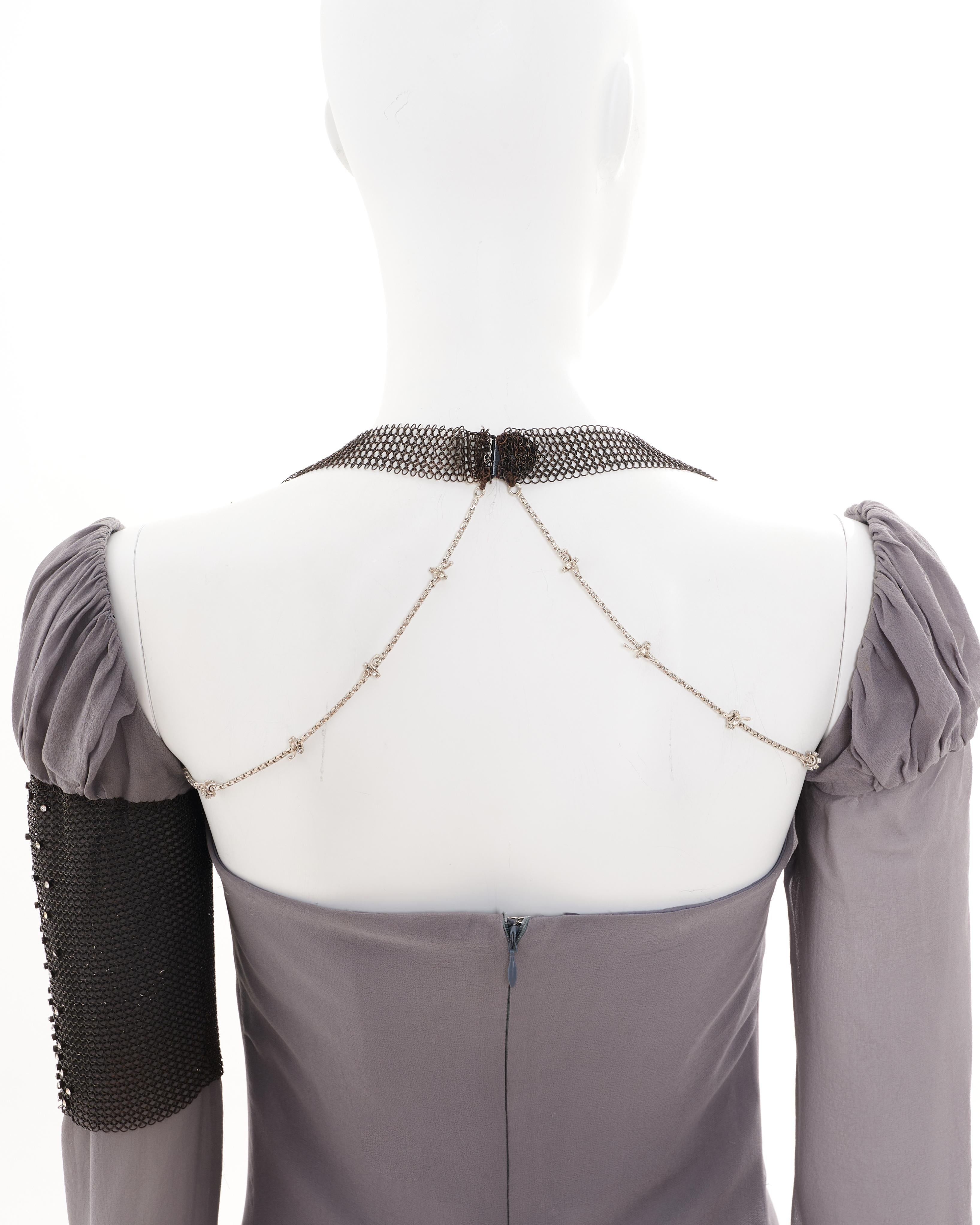 Gianni Versace Couture F/W 1998 Steel grey silk and chainmail evening dress For Sale 3